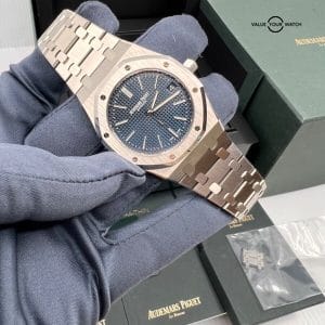 New Calibre 50th Anniversary Royal Oak Jumbo Extra-Thin Steel Blue Dial 16202st