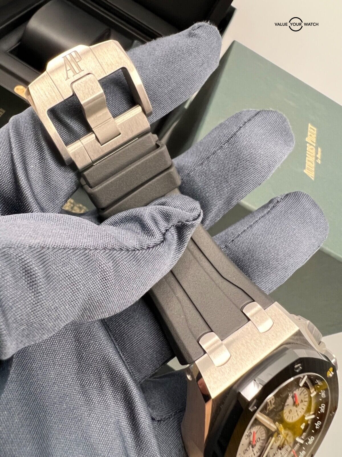 Ceramic Bezel 43mm Black Dial Audemars Piguet AP Royal Oak Offshore Chronograph - Image 7