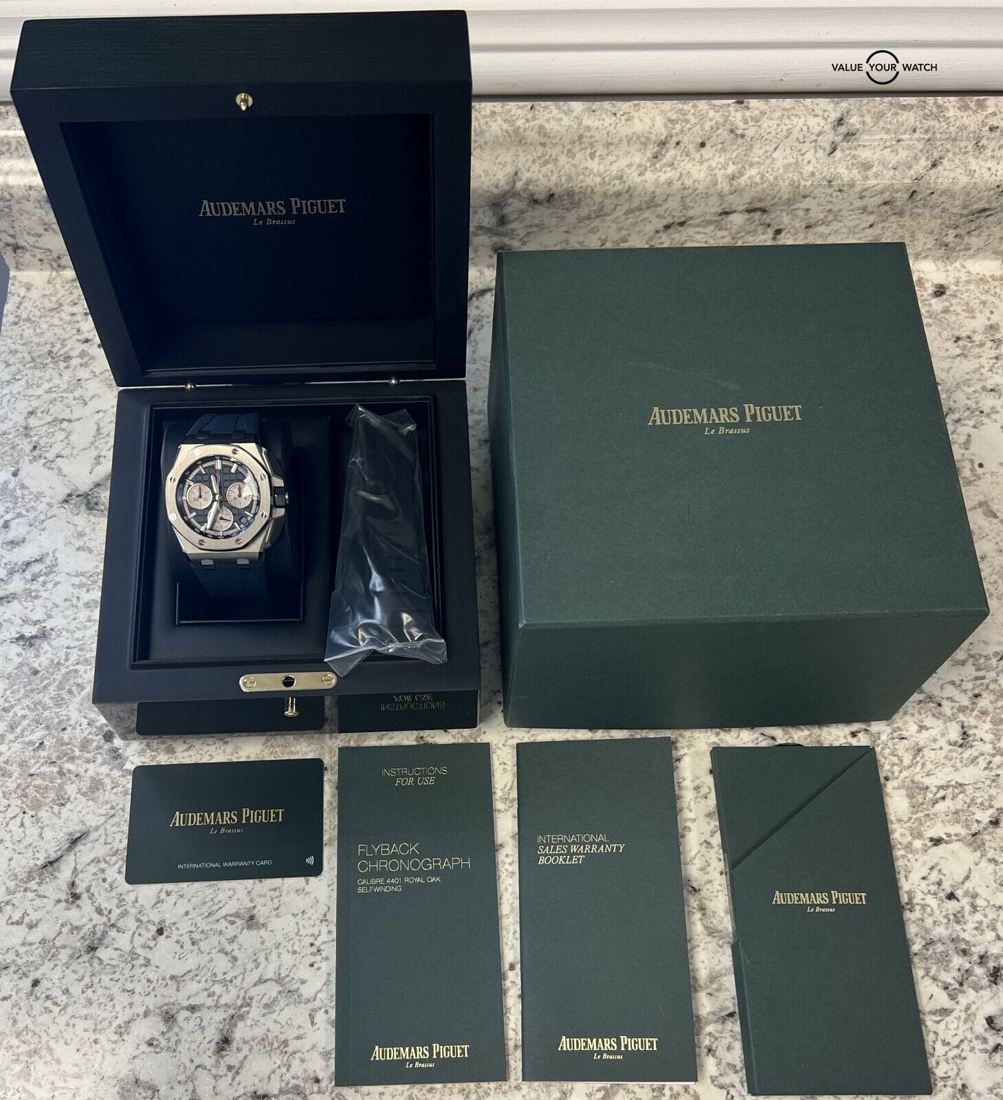 Audemars Piguet Royal Oak Offshore 43mm 26420TI Blue Dial BOX/PAPERS! - Image 4