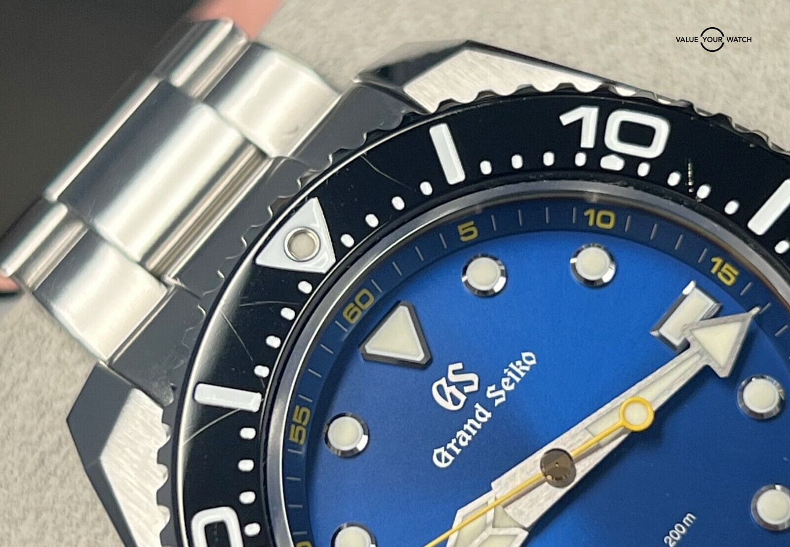 Grand Seiko Sport Collection 43mm SBGX337 Quartz BOXES/PAPERS! - Image 12