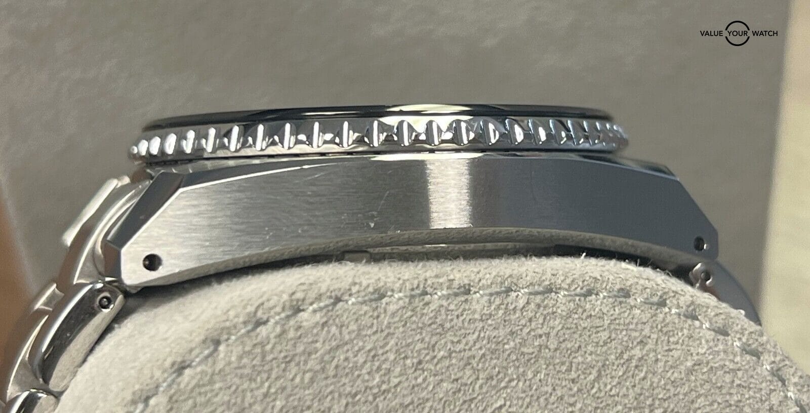 Grand Seiko Sport Collection 43mm SBGX337 Quartz BOXES/PAPERS! - Image 11