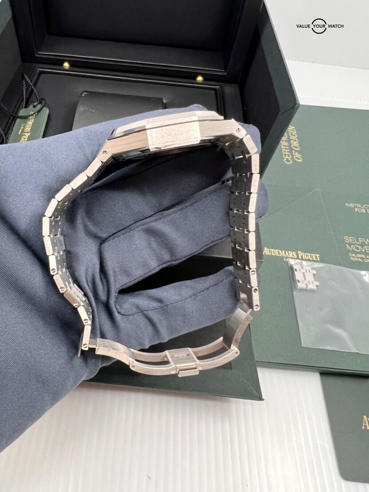 Unpolished 50th Anniversary White Silver Dial Audemars Piguet Royal Oak 41MM - Image 6