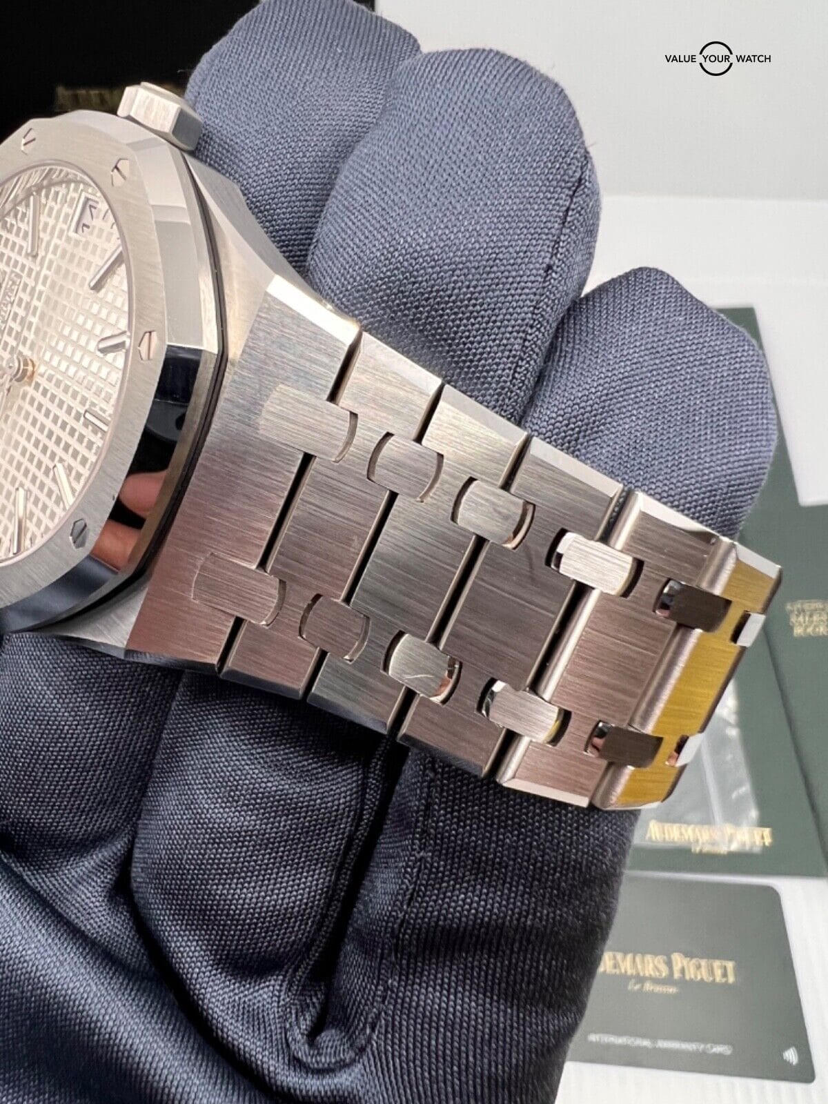 Unpolished 50th Anniversary White Silver Dial Audemars Piguet Royal Oak 41MM - Image 9