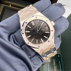 2023 Unworn New Audemars Piguet Royal Oak 41MM Black Dial Steel Selfwinding