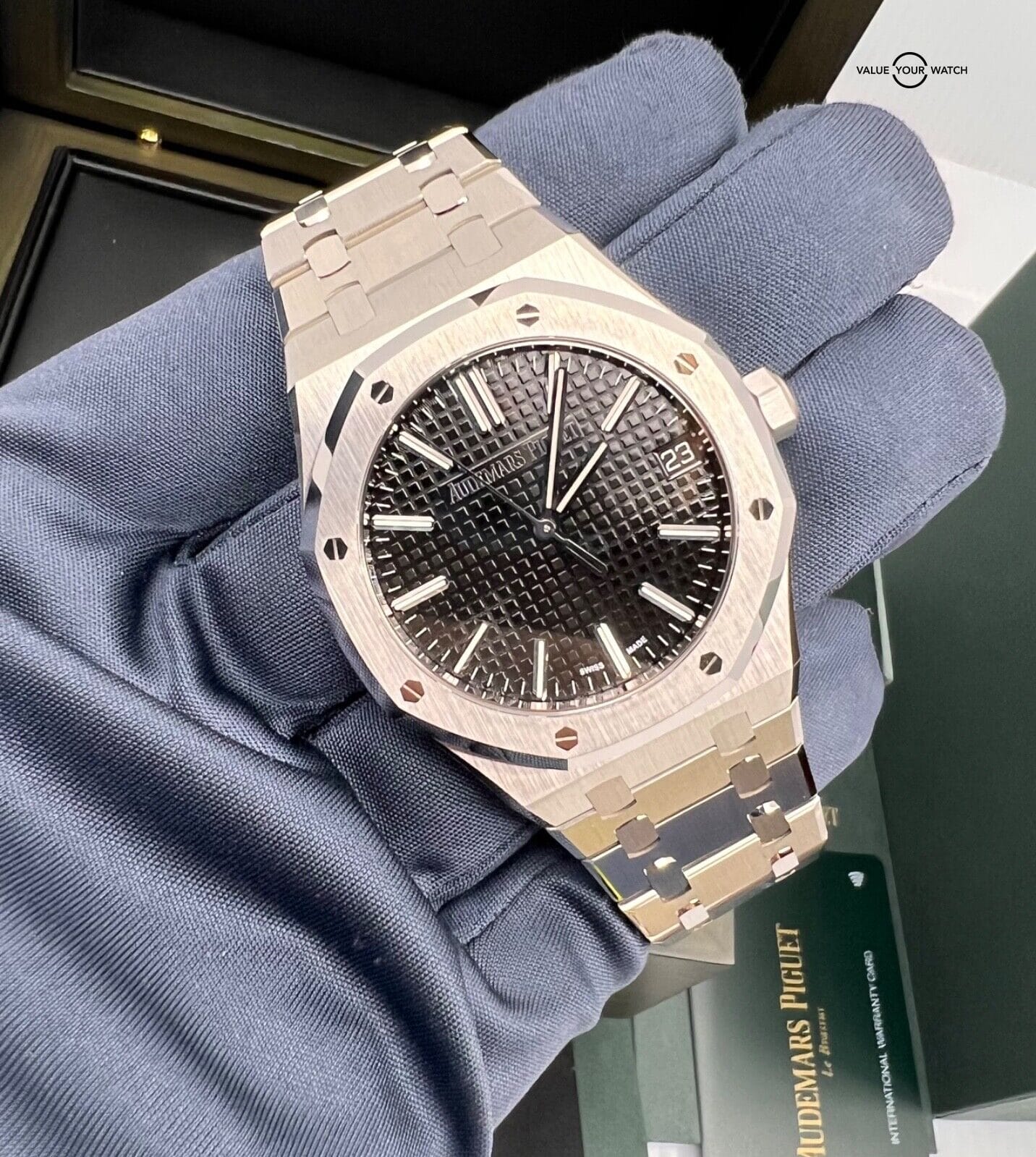 2023 Unworn New Audemars Piguet Royal Oak 41MM Black Dial Steel Selfwinding