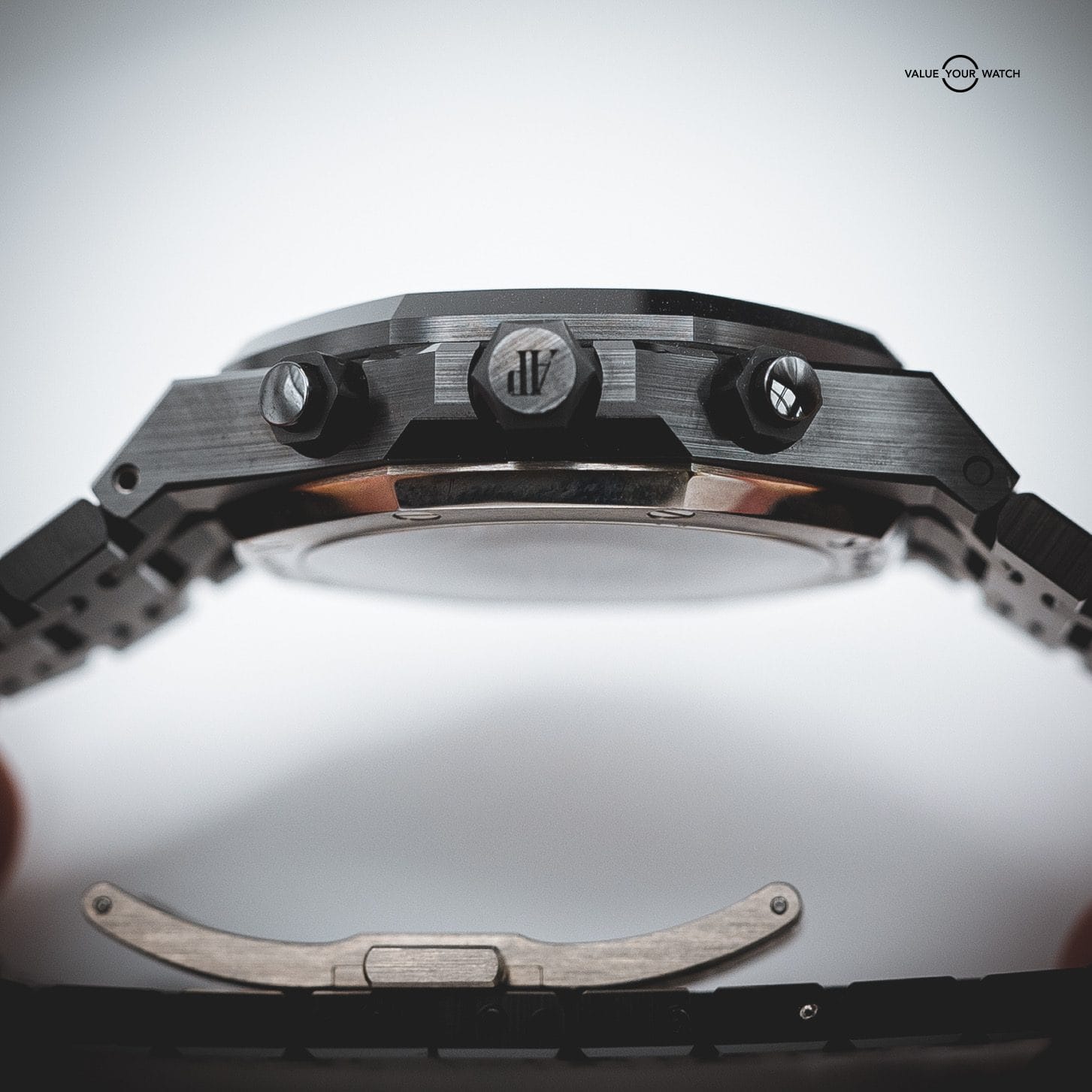 2023 Audemars Piguet Royal Oak Chronograph Black Ceramic (41mm, 26240CE.OO.1225CE.02) - Image 13