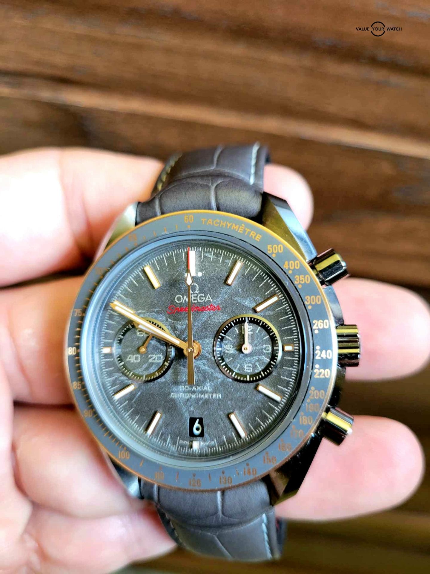 Omega Speedmaster Dark Side of the Moon Meteorite dial - Image 2