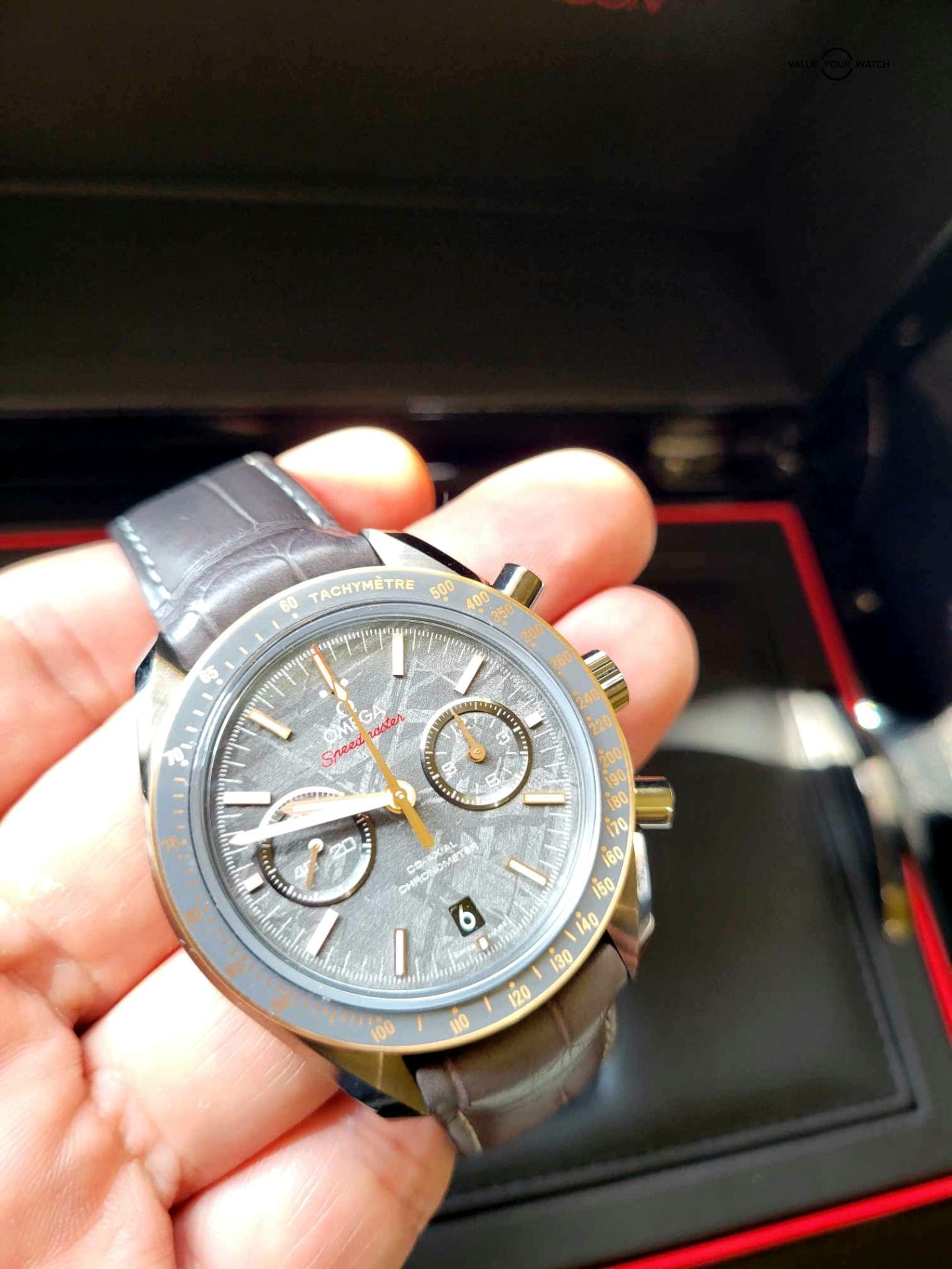 Omega Speedmaster Dark Side of the Moon Meteorite dial - Image 3