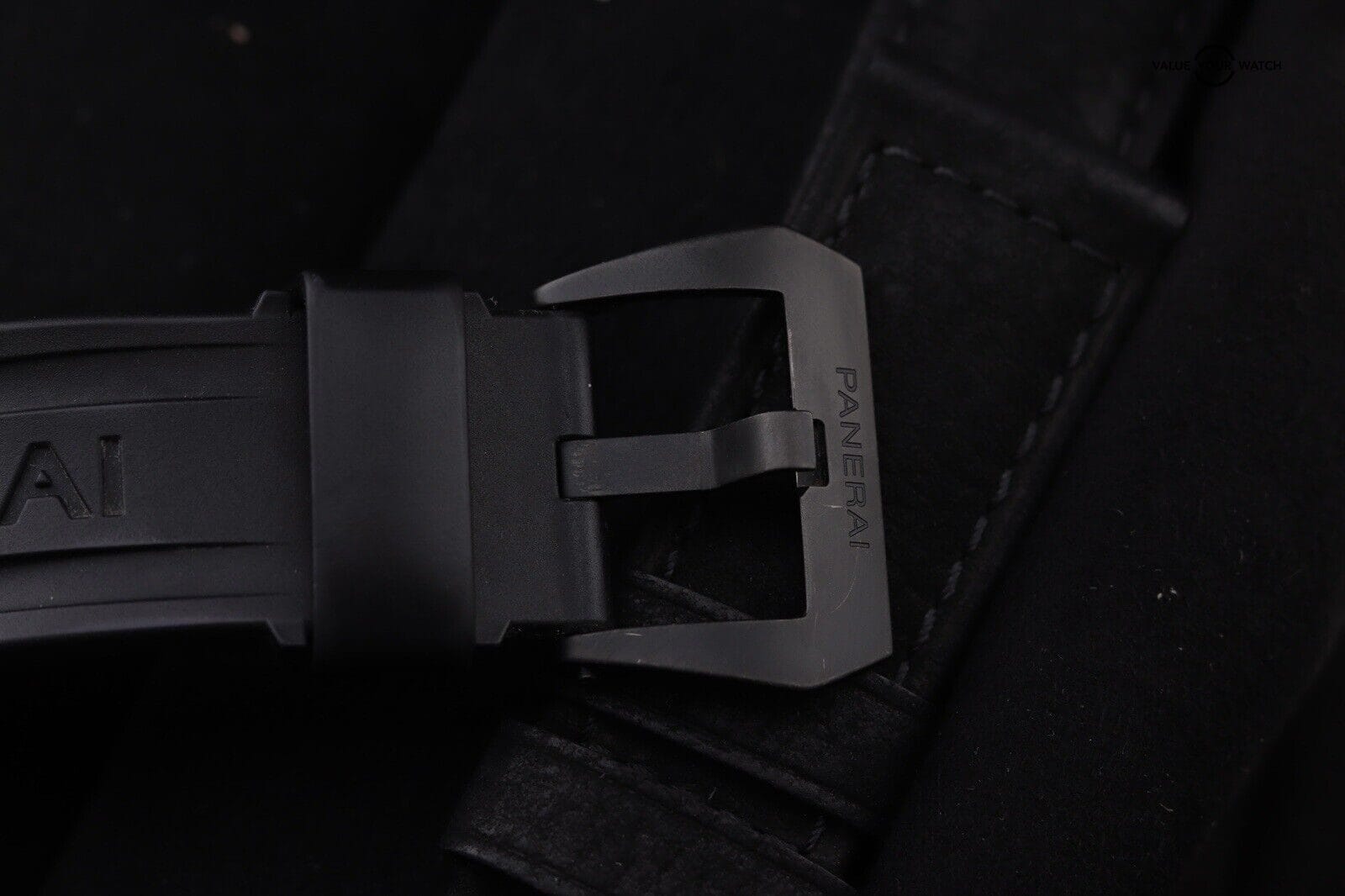 Panerai Luminor Marina Carbotech Men's Black Ceramic Watch - PAM00661 Pam661 - Image 7