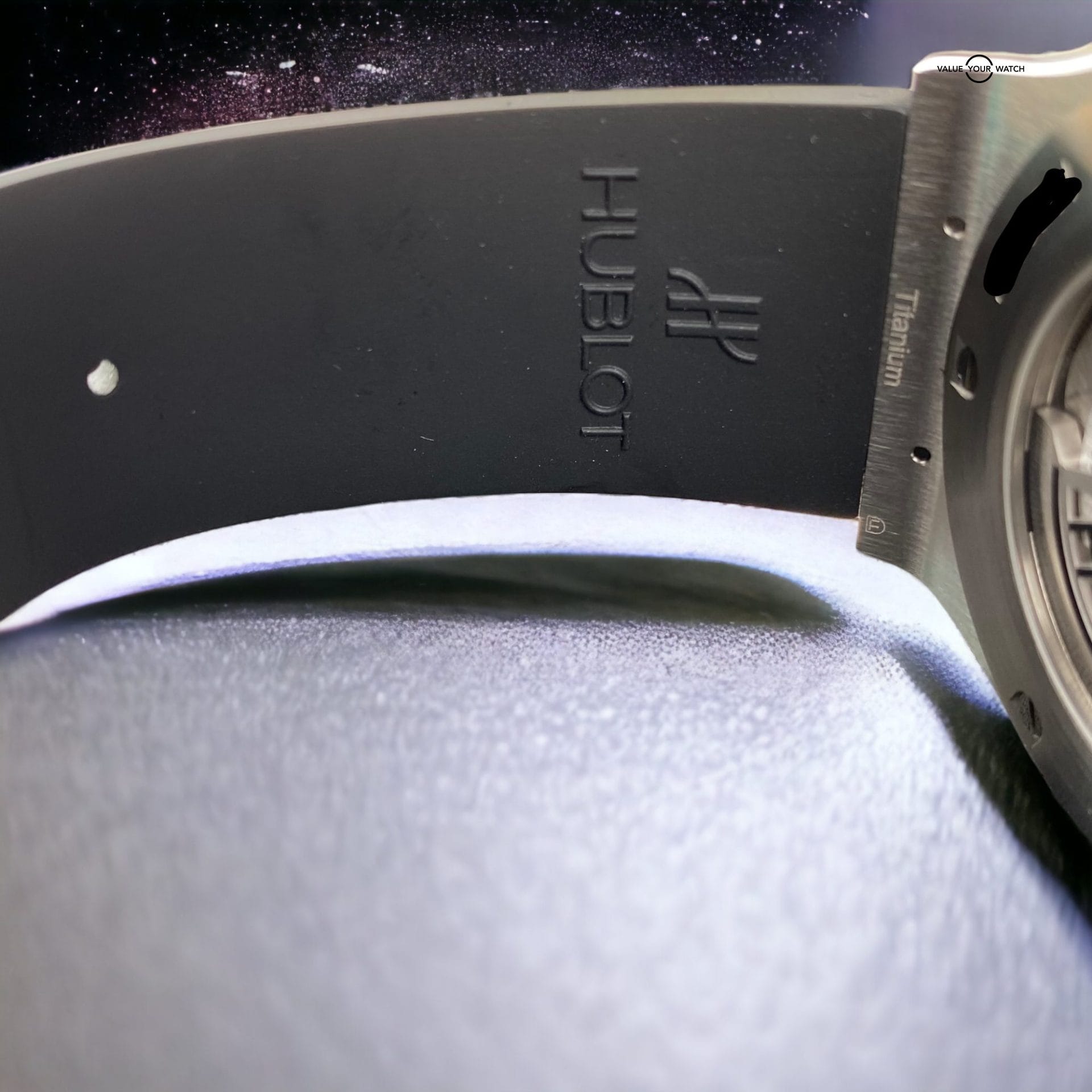 Hublot Classic Fusion Titanium Men's Black Automatic 42mm Date Watch MSRP $7600 - Image 8