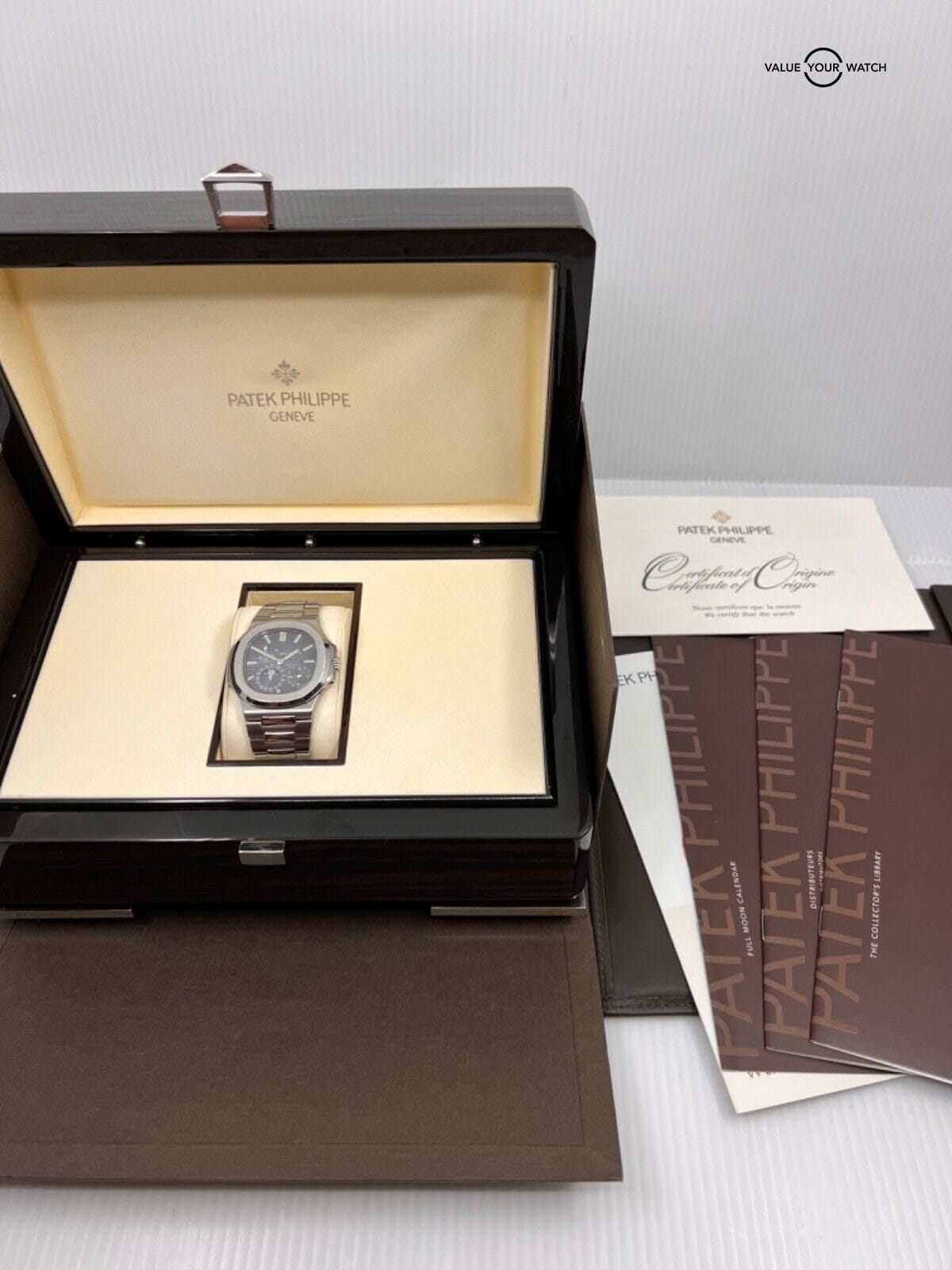 2011 Patek Philippe Blue Dial Steel Moonphase Power Reserve Nautilus 5712 Papers - Image 2