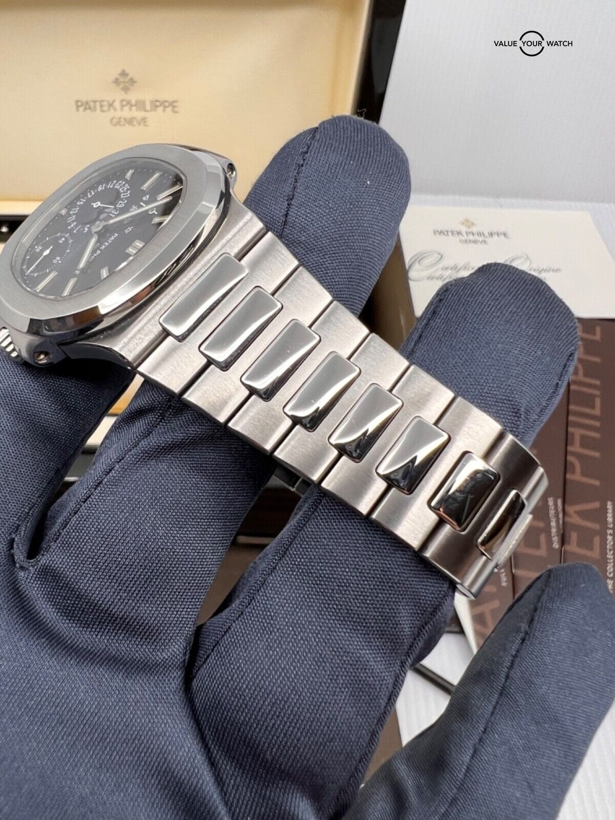 2011 Patek Philippe Blue Dial Steel Moonphase Power Reserve Nautilus 5712 Papers - Image 6