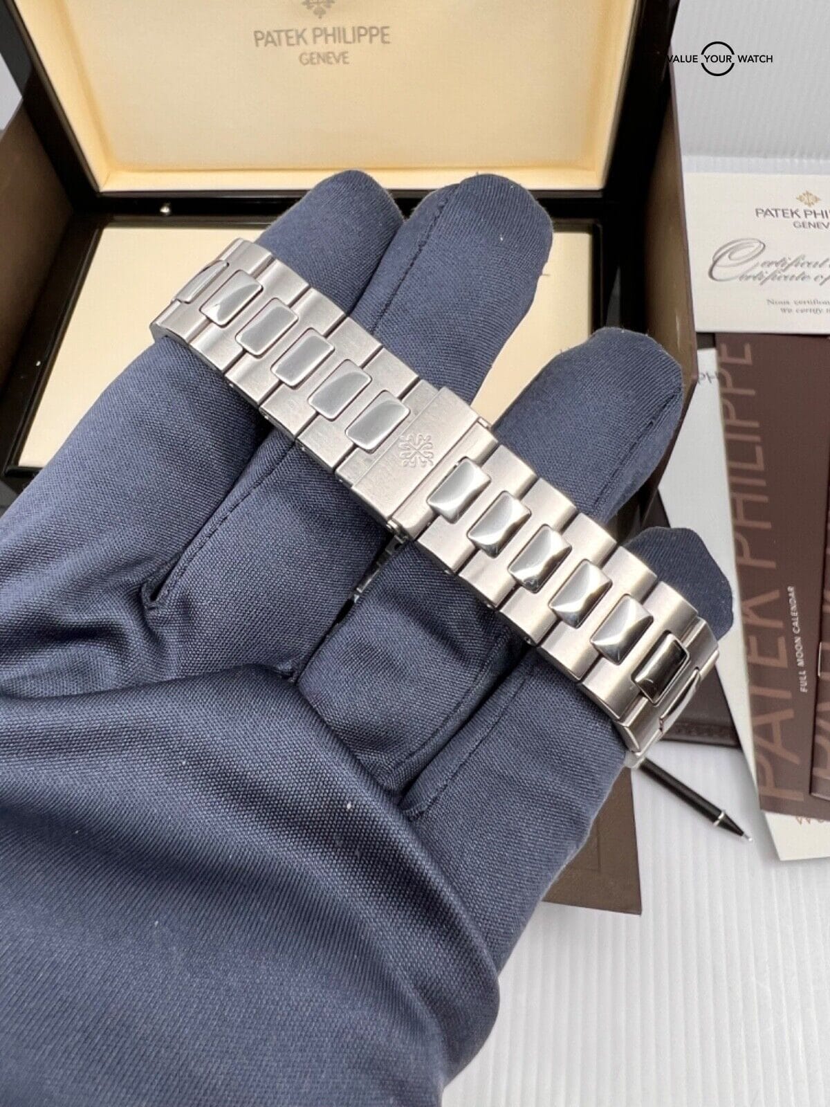 2011 Patek Philippe Blue Dial Steel Moonphase Power Reserve Nautilus 5712 Papers - Image 8