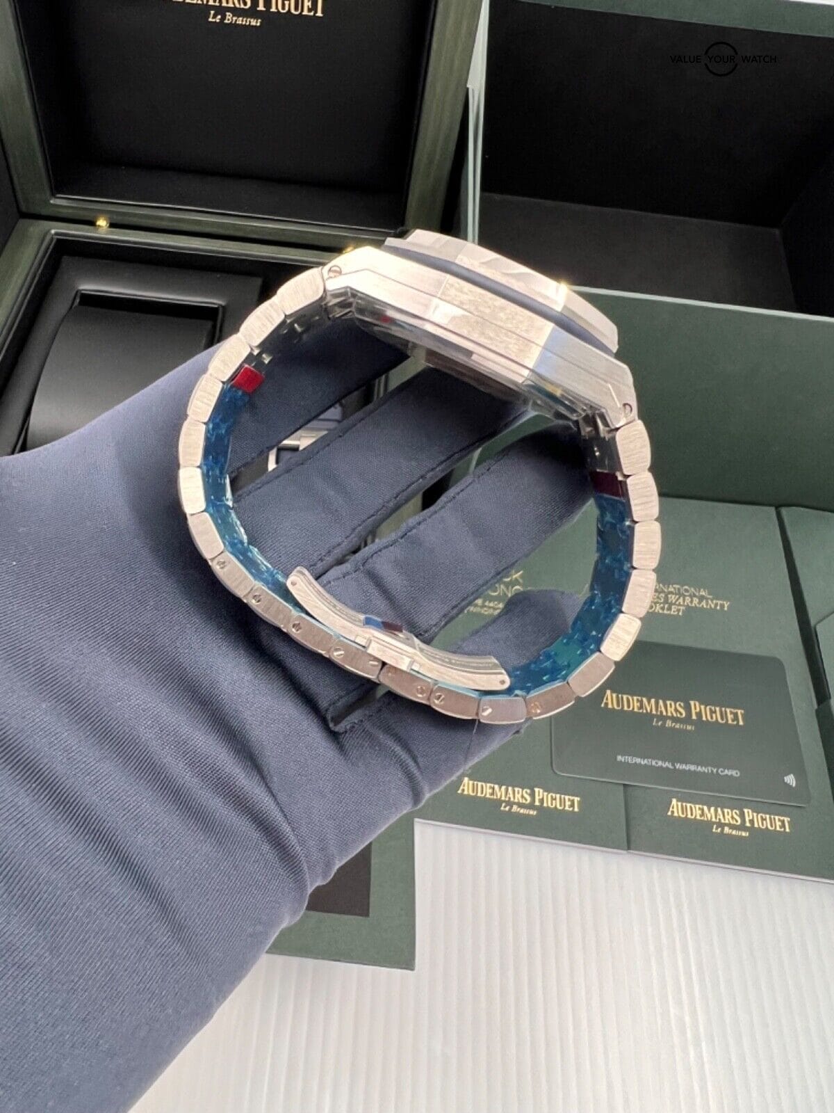 2023 New Audemars Piguet Royal Oak Offshore Flyback Chronograph Blue Dial Steel - Image 4