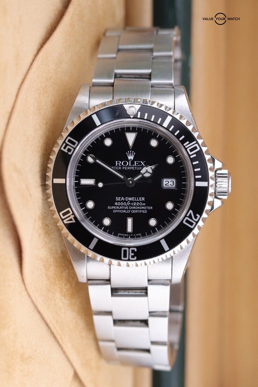 1995 Rolex Sea-Dweller 16600 Complete Set | Black Dial Oyster Steel Bracelet