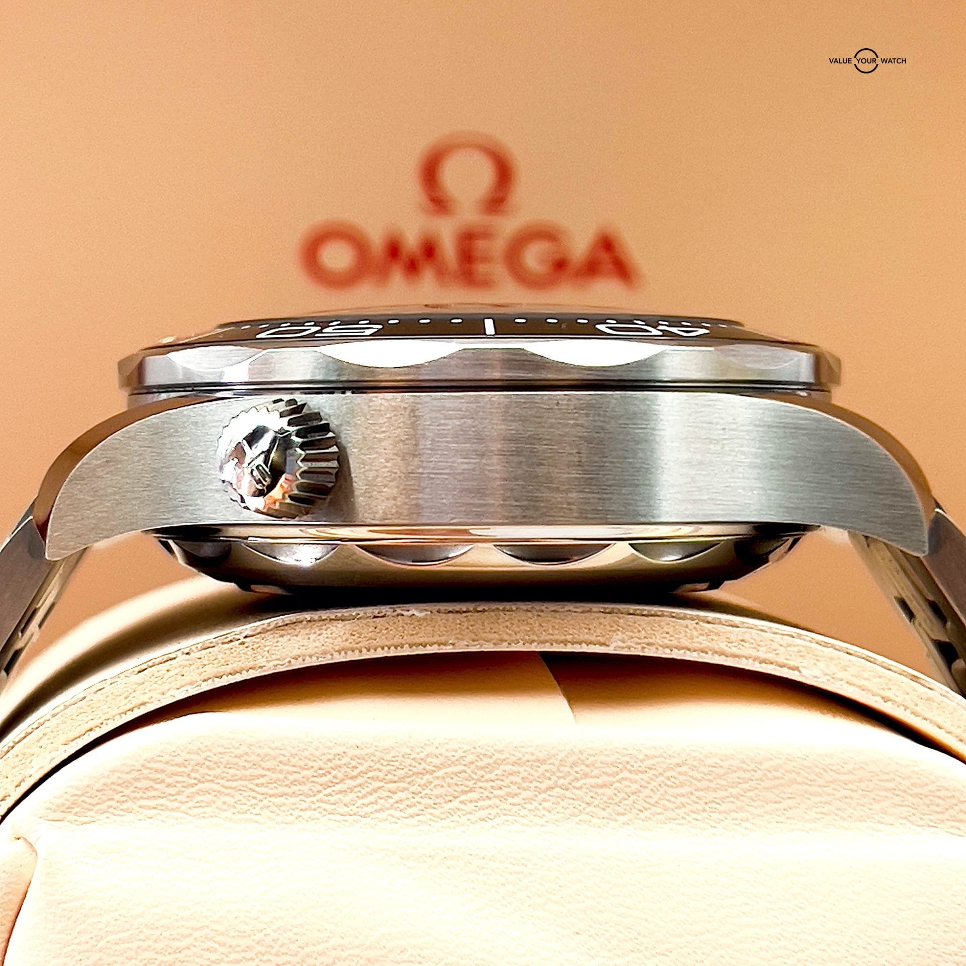 Omega Seamaster Professional 300 Chronograph 44mm / 210.30.44.51.01.001 / 2022 B&P - Image 8