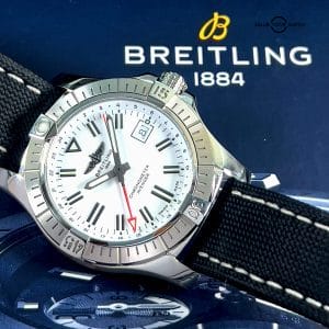 Breitling Avenger GMT 43mm White / A32397 / 2022 B&P