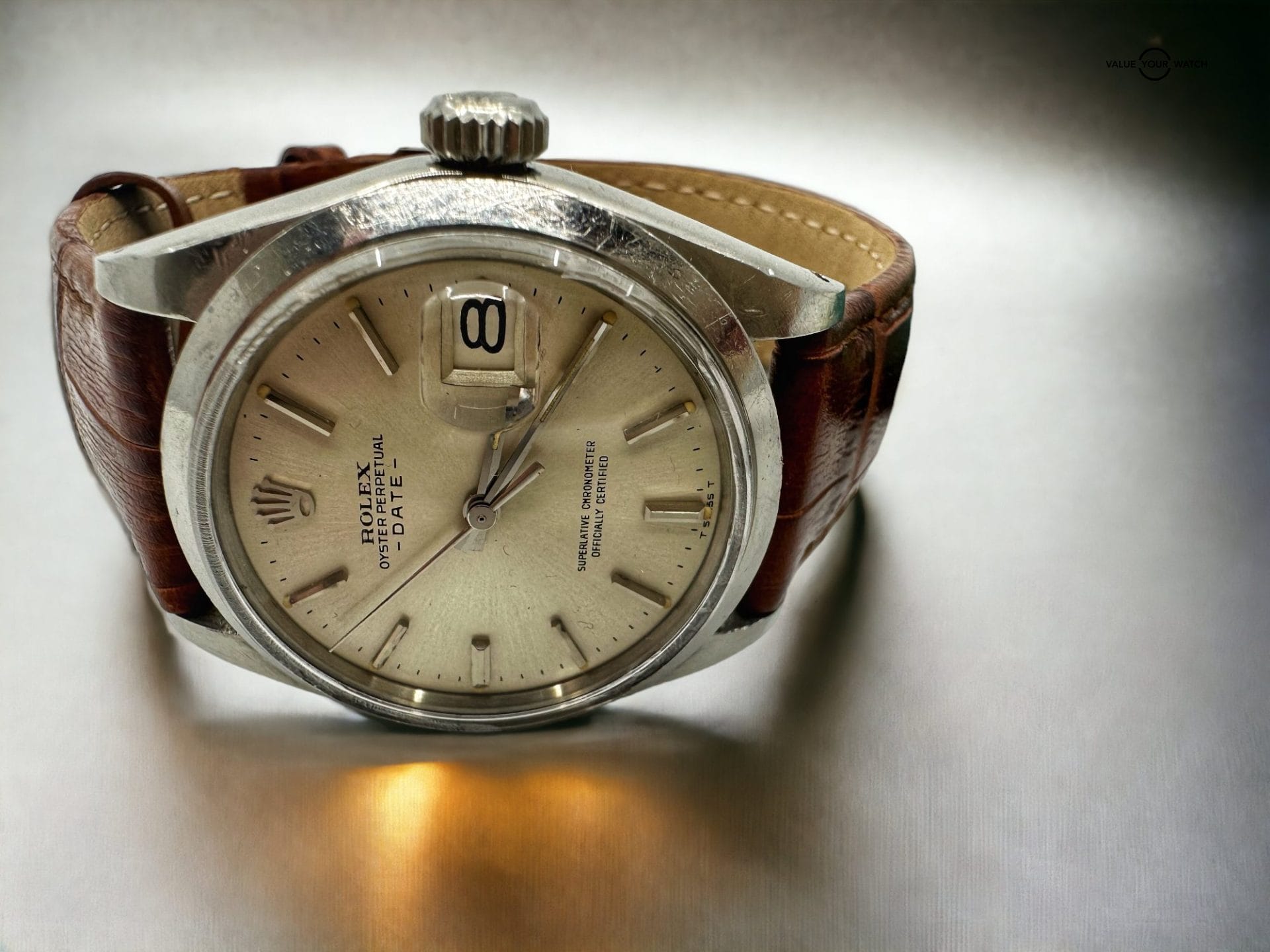 Vintage Rolex 1500 Oyster Perpetual Date Stainless Steel Champagne Dial 34mm - Image 2