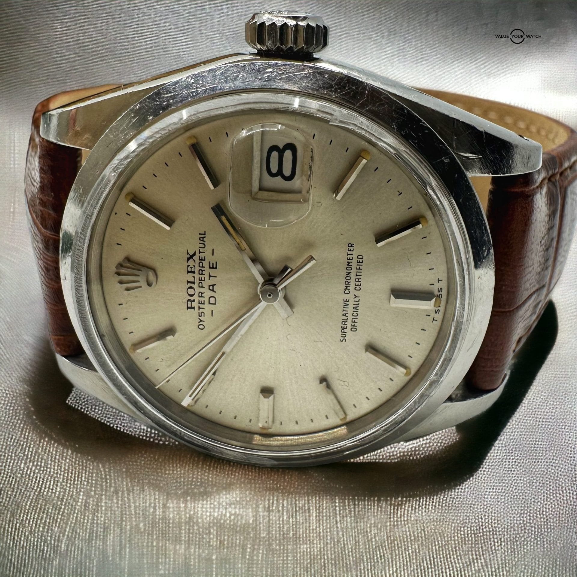Vintage Rolex 1500 Oyster Perpetual Date Stainless Steel Champagne Dial 34mm
