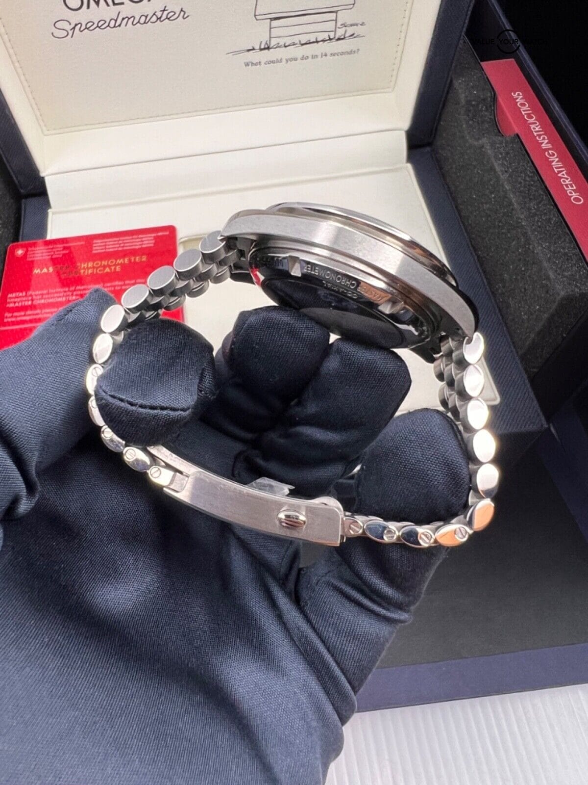 2022 w/ Bracelet Omega Speedmaster Silver Snoopy Award Silver Dial Complete Set - Image 6