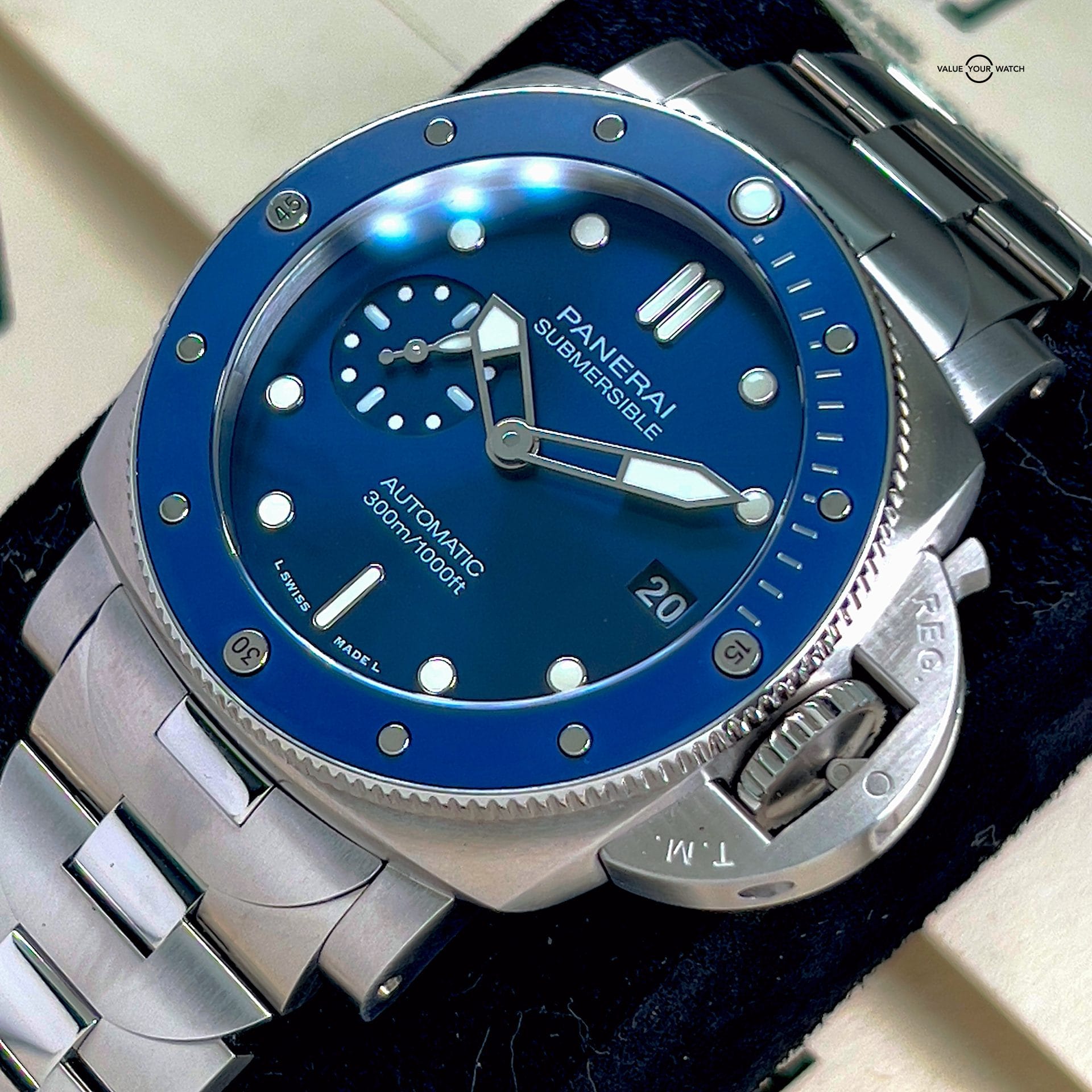 Panerai Submersible 1068 Blu Notte 42mm / PAM01068 / 2022 Full Set B&P - Image 3