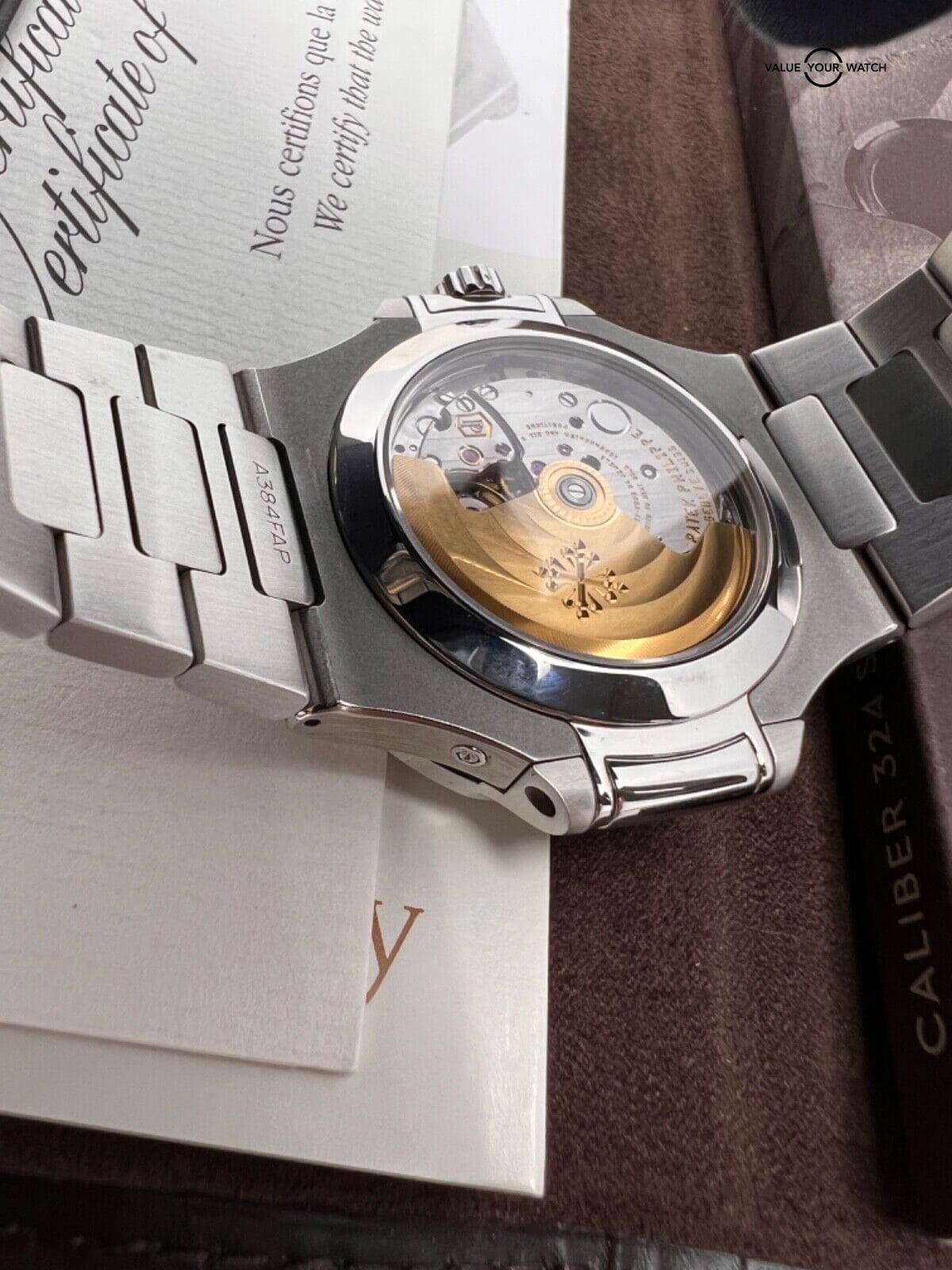 Complete Set Mint Condition White Dial Patek Philippe Nautilus 5726/1A-010 - Image 4