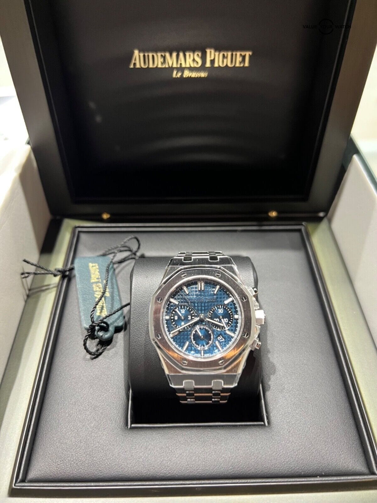 2023 New Audemars Piguet Royal Oak Selfwinding Chronograph Blue Dial Steel 38mm - Image 3