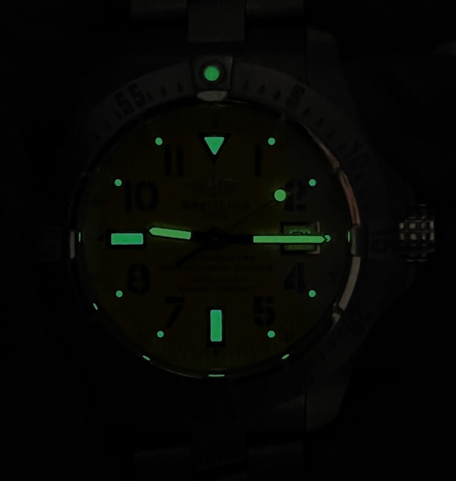 Breitling Avenger Seawolf A17330 Yellow Dial 3000M BOXES/PAPERS! - Image 2