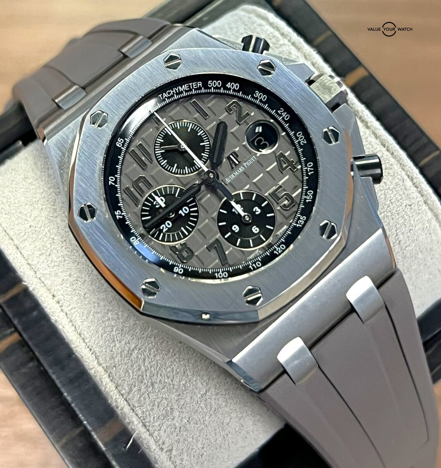 Audemars Piguet Royal Oak Offshore 42mm “Elephant” 26470ST BOXES/PAPERS! - Image 15