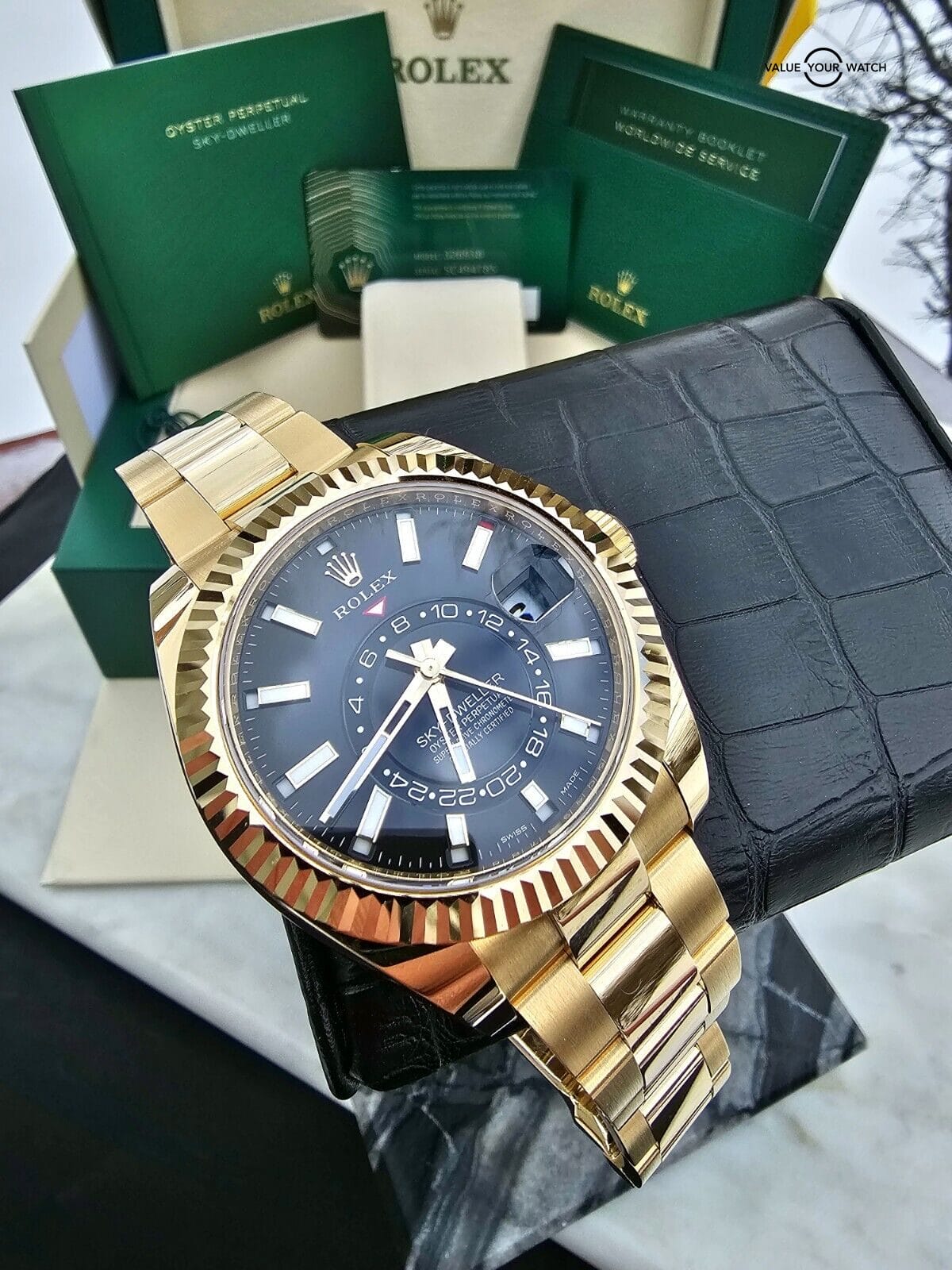 ROLEX SKY-DWELLER 326938 18K Gold Oyster Braclet, Back Dial-Complete ...