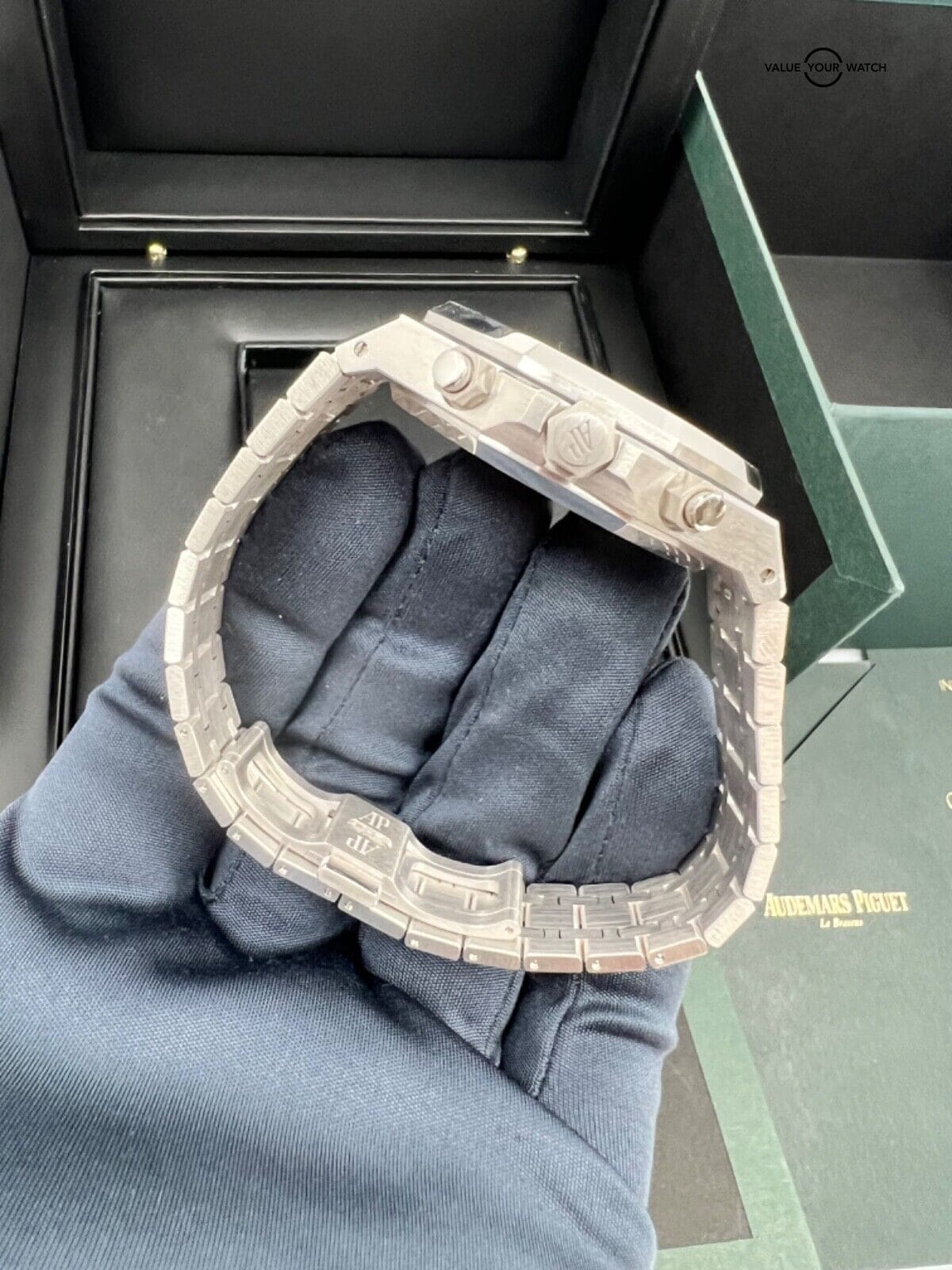 Ltd 222 Pieces Japan Edition Audemars Piguet Royal Oak Blue Dial White Gold - Image 4