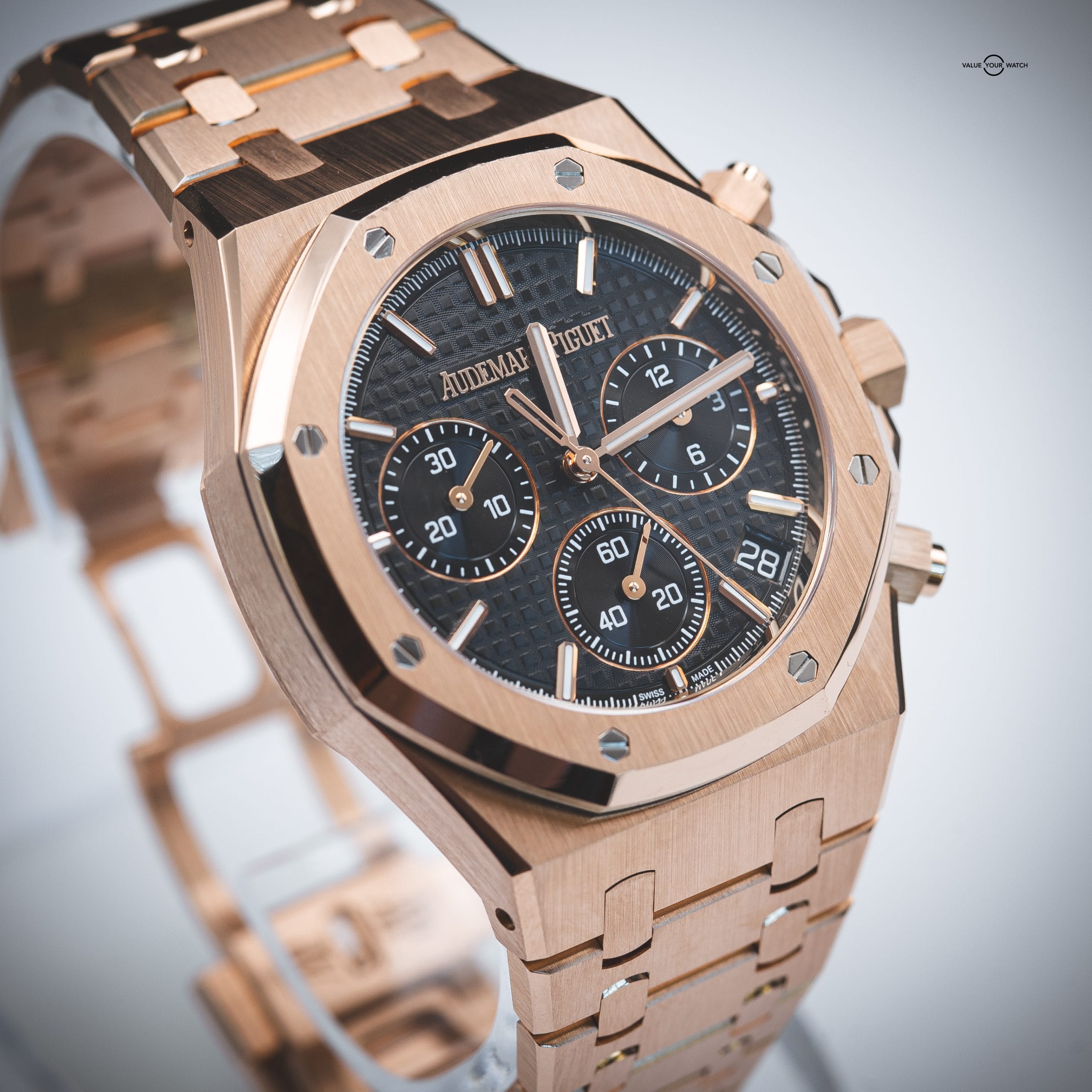 Audemars Piguet Royal Oak Chronograph 50th Anniversary 41mm Rose/Pink Gold Black Dial Selfwinding (26240OR.OO.1320OR.02) - Image 4
