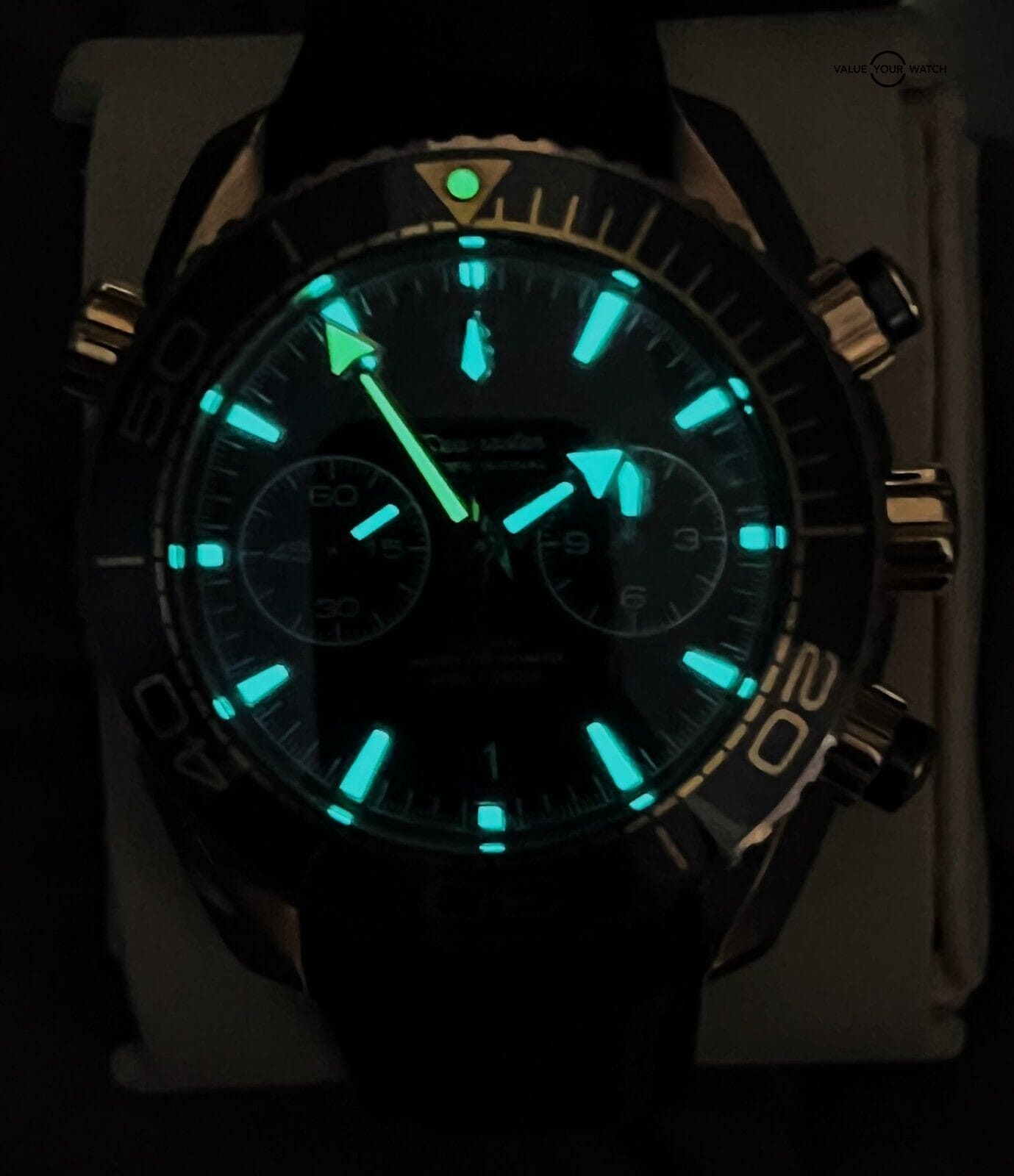 Omega Seamaster Planet Ocean Sedna Gold 45.5mm Black Dial 600m BOXES/PAPERS! - Image 3