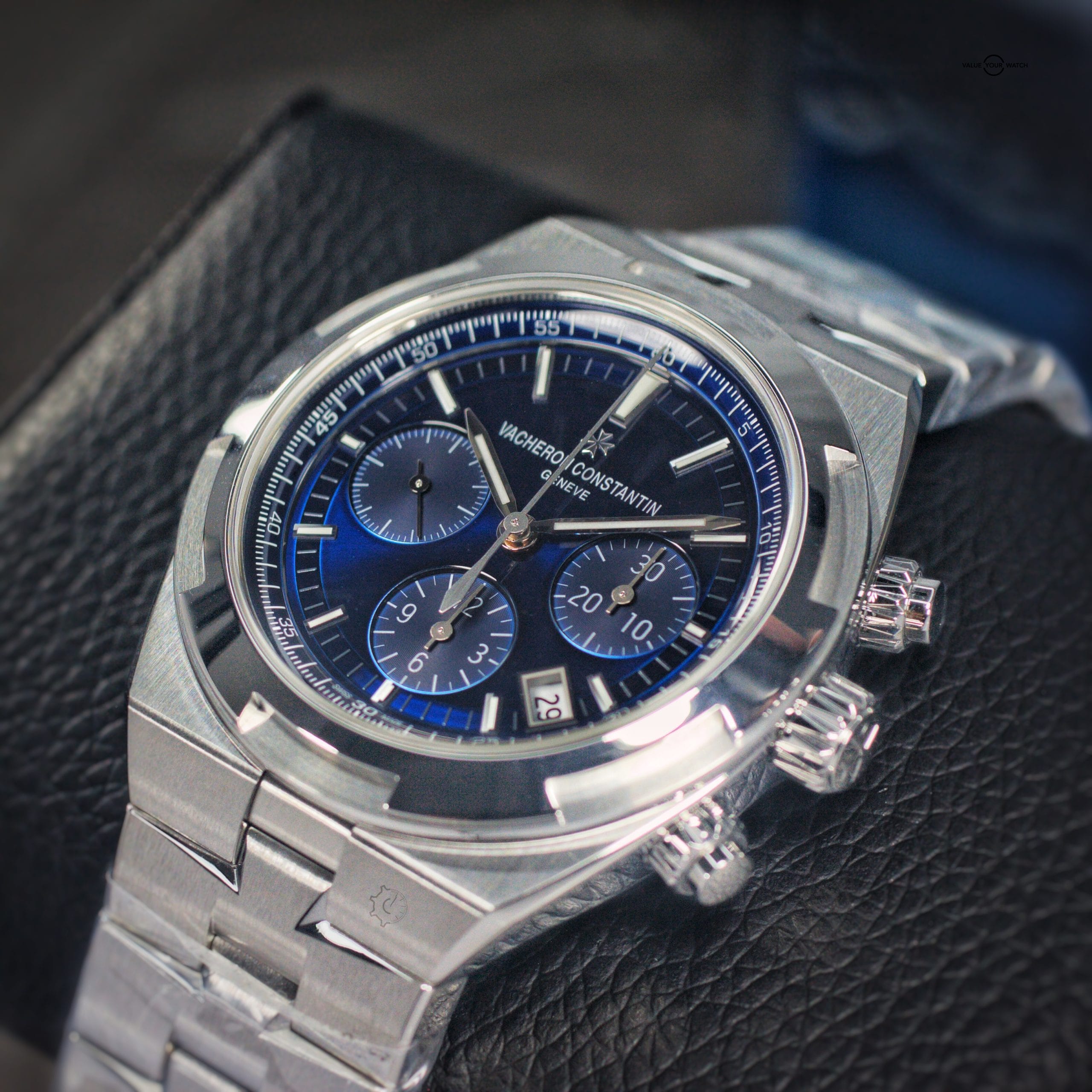 Vacheron Constantin Overseas Chronograph Blue Dial 5500v/110A-B148 BNIB Full Set - Image 4