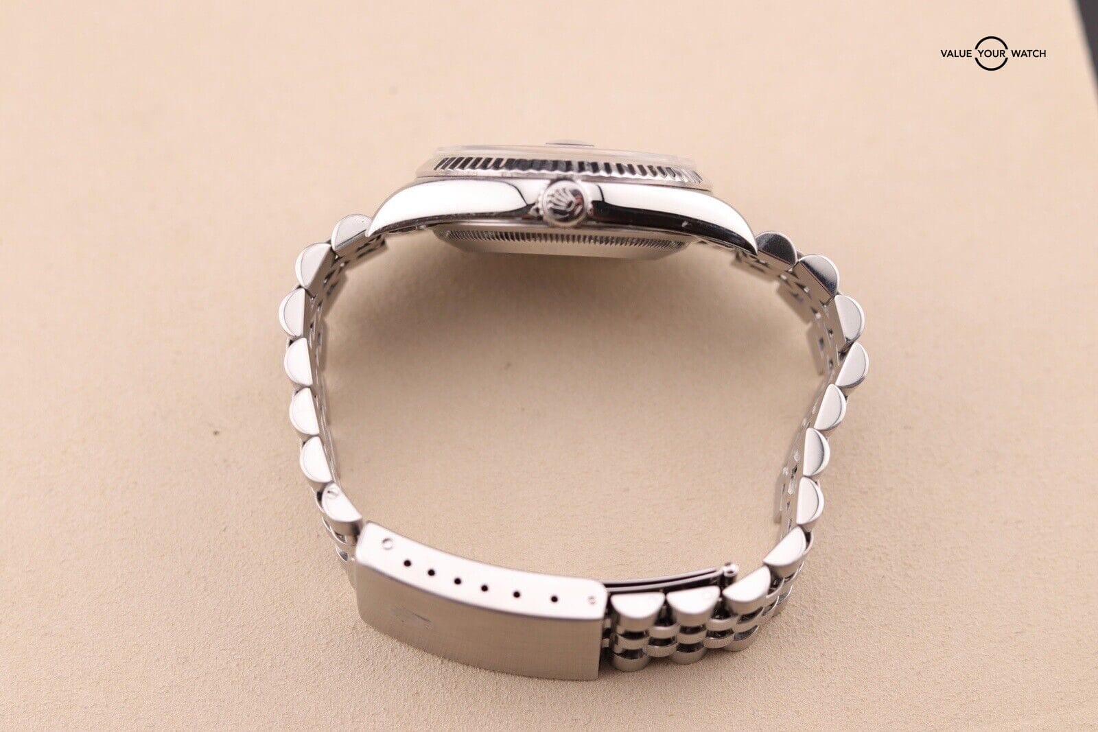 Rolex Datejust 36mm 16220 k serial White Gold Fluted Bezel - Image 5