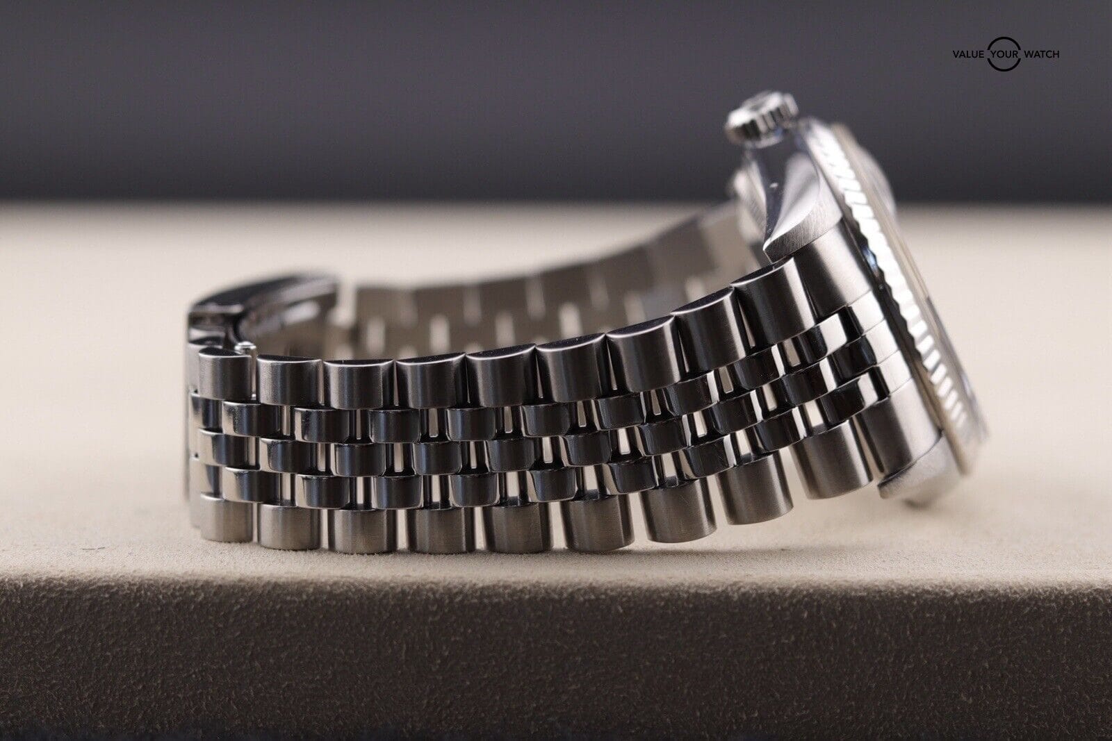 Rolex Datejust 36mm 16220 k serial White Gold Fluted Bezel - Image 7