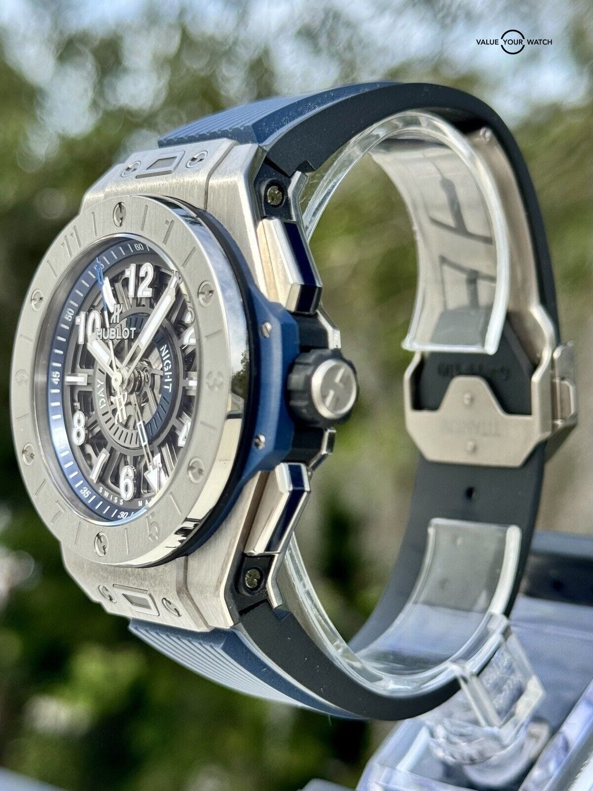 Hublot Big Bang Unico GMT Titanium Blue - 2022 Full set Under Warranty - Image 10