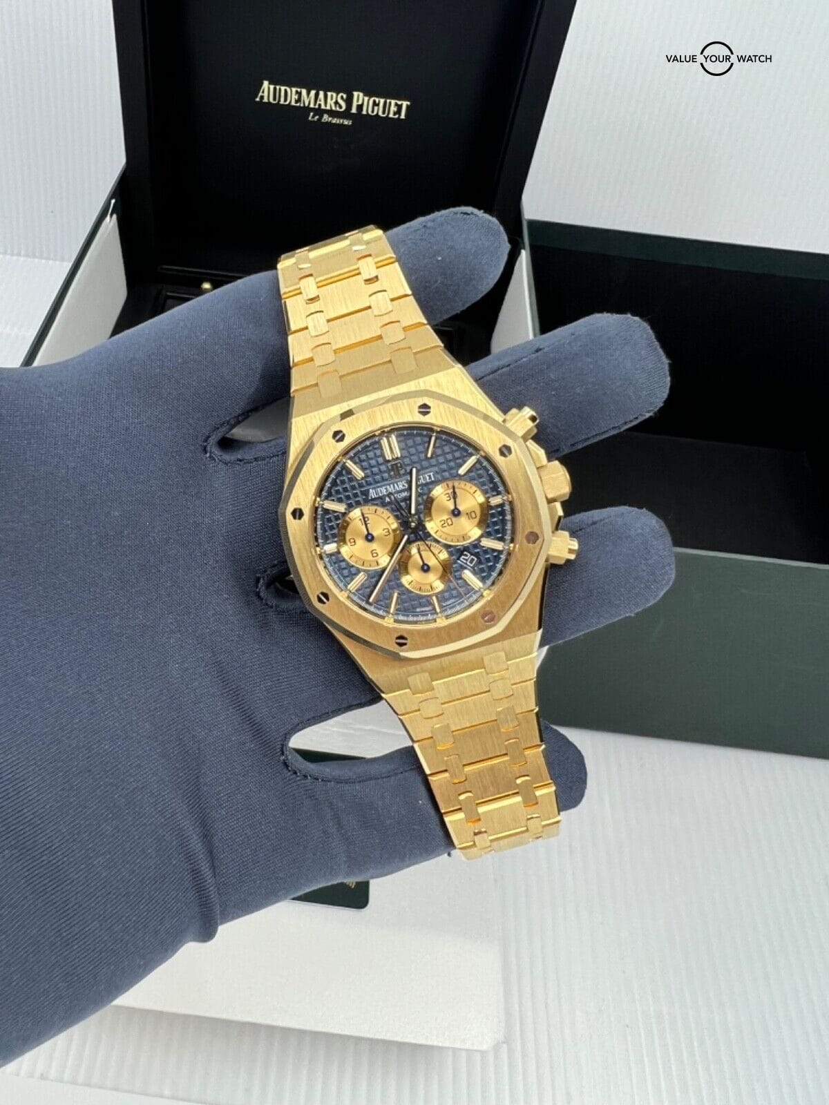 2018 Rare Yellow Gold Blue Dial 41mm 18k Royal Oak Chronograph Box + Card - Image 3
