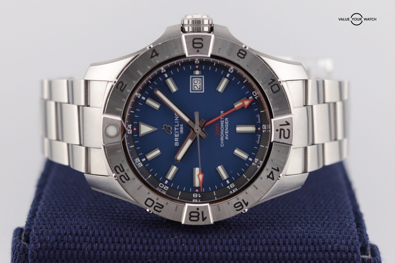 2023 Breitling Avenger GMT 44mm Blue A32320 Complete Set
