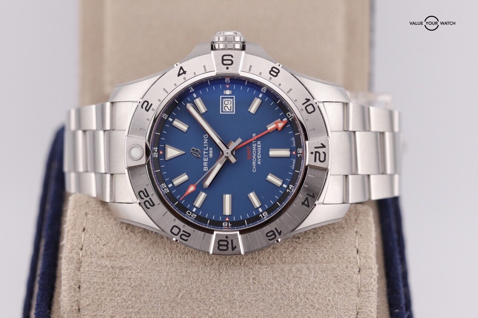 2023 Breitling Avenger GMT 44mm Blue A32320 Complete Set - Image 12