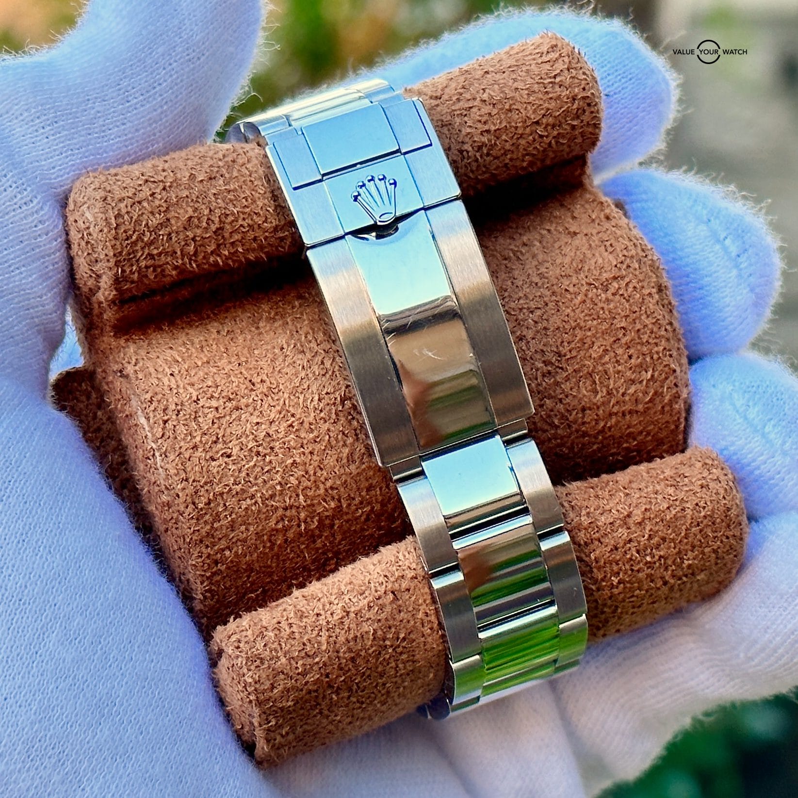 2023 Rolex Yacht-master 40 Blue Dial Oystersteel & Platinum Full Set 126622 - Image 9