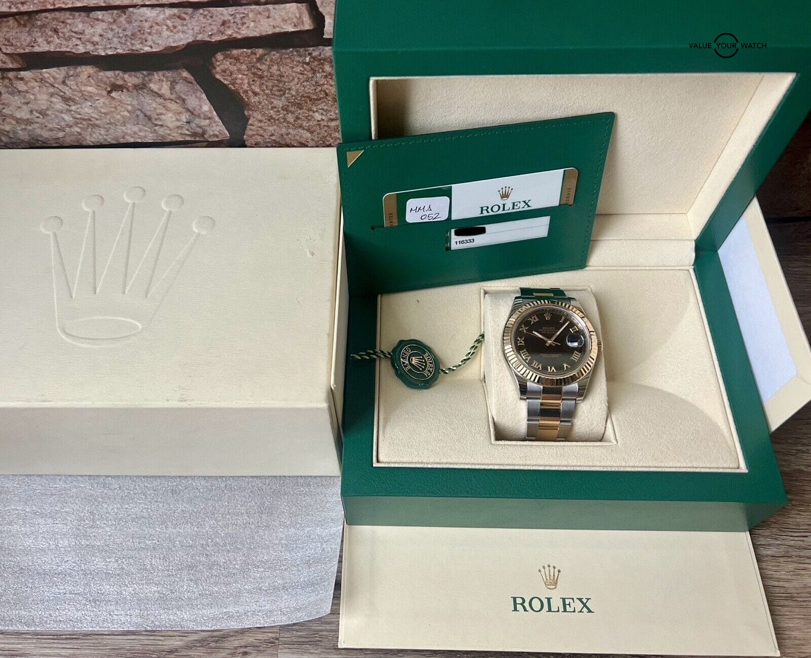 🔥Rolex Datejust 41mm 116333 Oyster Bracelet Gold Bezel Two Tone Black Roman🔥 - Image 8