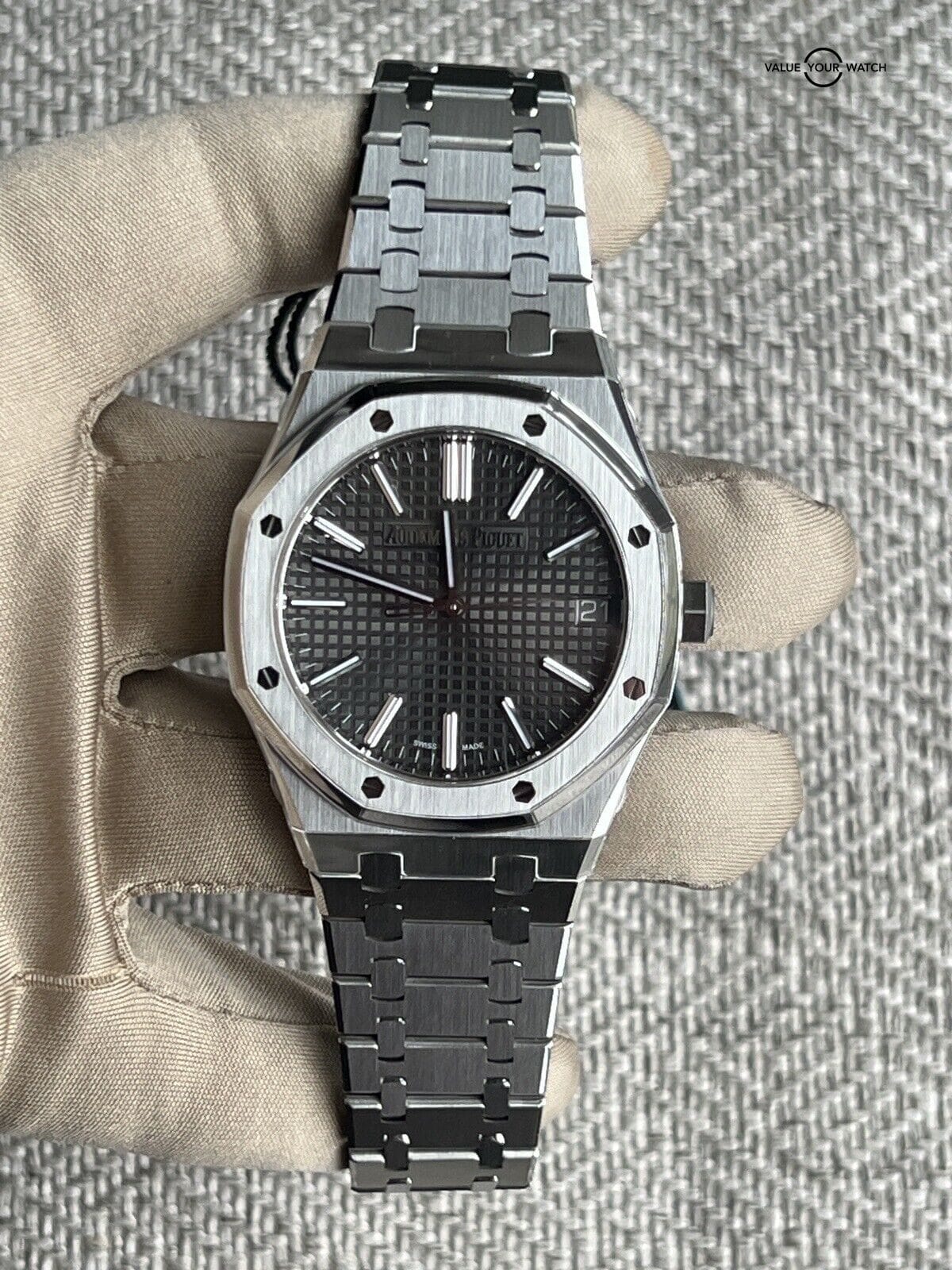 Audemars Piguet Royal Oak Gray Dial Watch - 15510ST Unworn, Unsized, Complete - Image 5