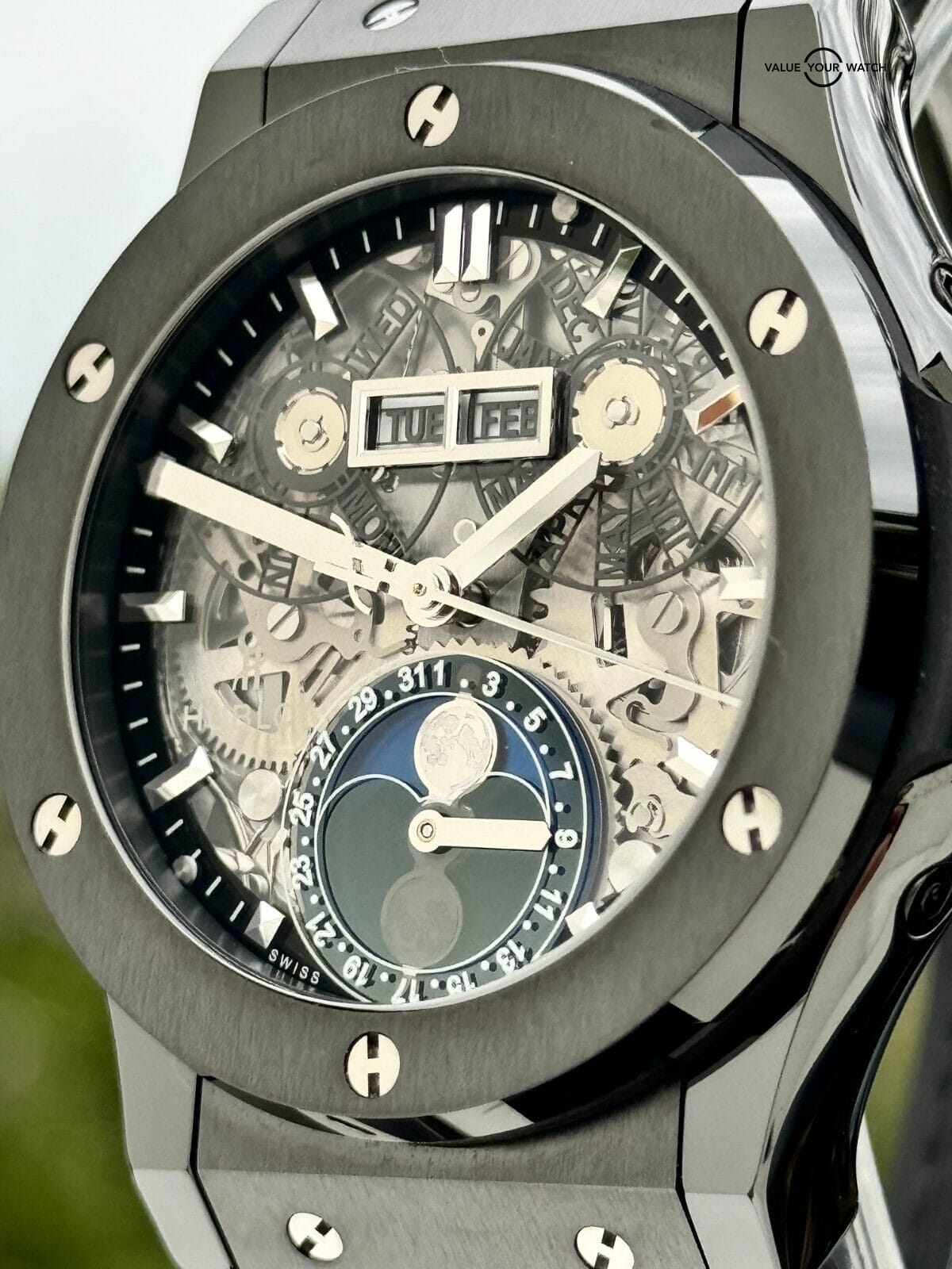 Unworn Hublot 42mm Aerofusion Moonphase Ceramic Full Set - Warranty till 2026 - Image 12