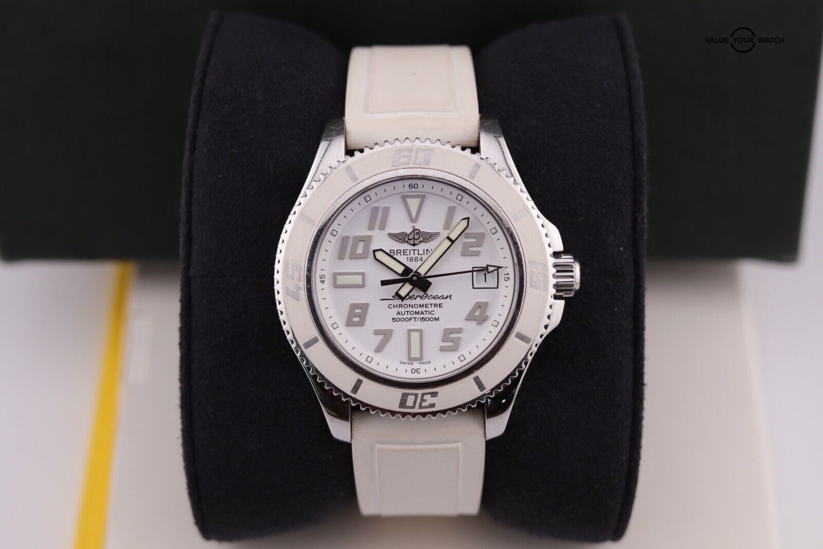 Breitling Super Ocean 42 White Dial Rubber Strap Watch A17364 Complete