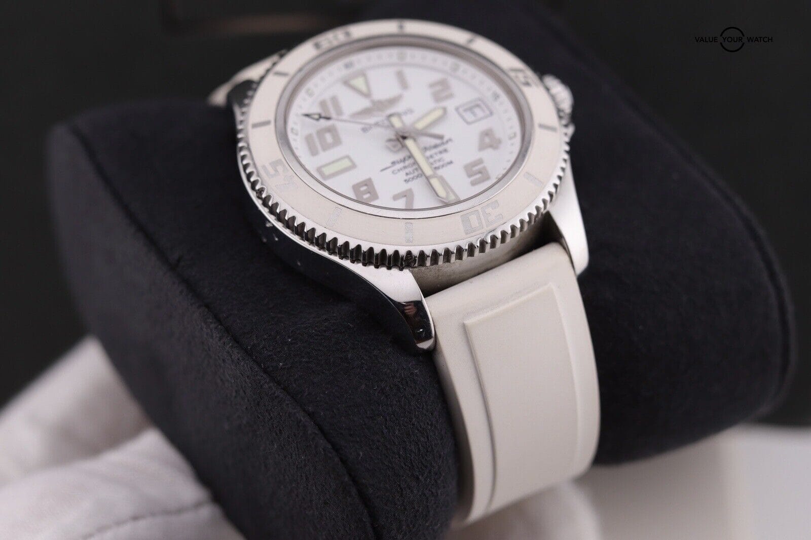 Breitling Super Ocean 42 White Dial Rubber Strap Watch A17364 Complete - Image 7
