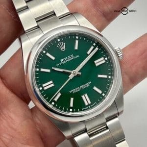 2022 Rolex Oyster Perpetual 124300 Green Watch 41mm w/ card