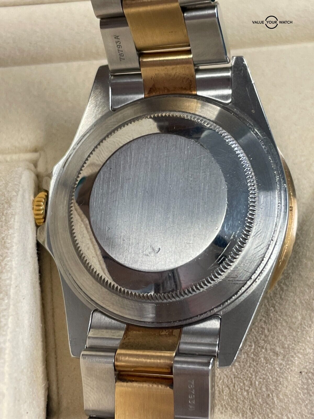 Rolex GMT-Master II 16713 Stainless Steel & 18K Yellow Gold Black Dial! - Image 2