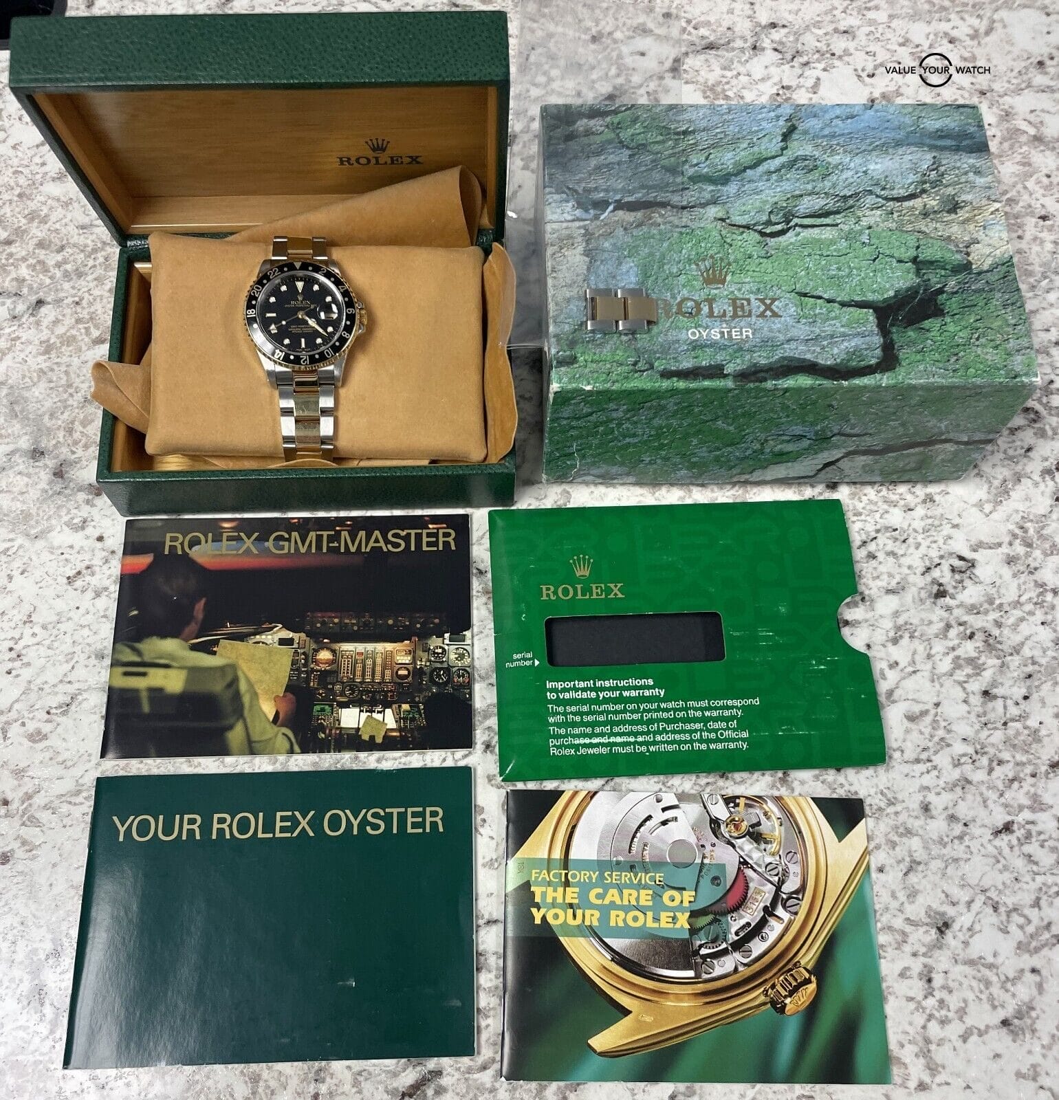 Rolex GMT-Master II 16713 Stainless Steel & 18K Yellow Gold Black Dial! - Image 15