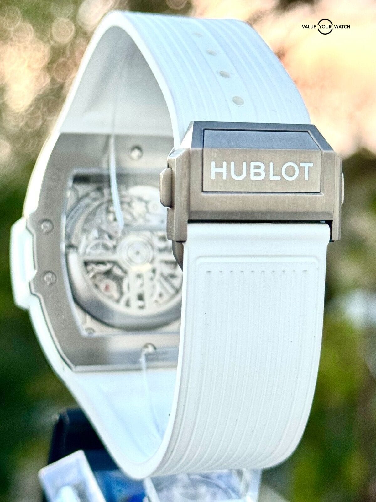 Hublot 42mm Spirit of Big Bang White Theme - Pristine Full Set Under Warranty - Image 4